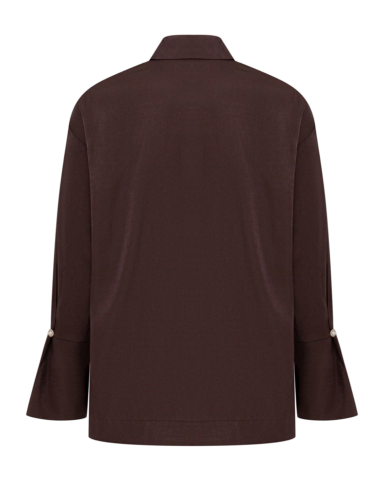 Blouse made of flowing fabric