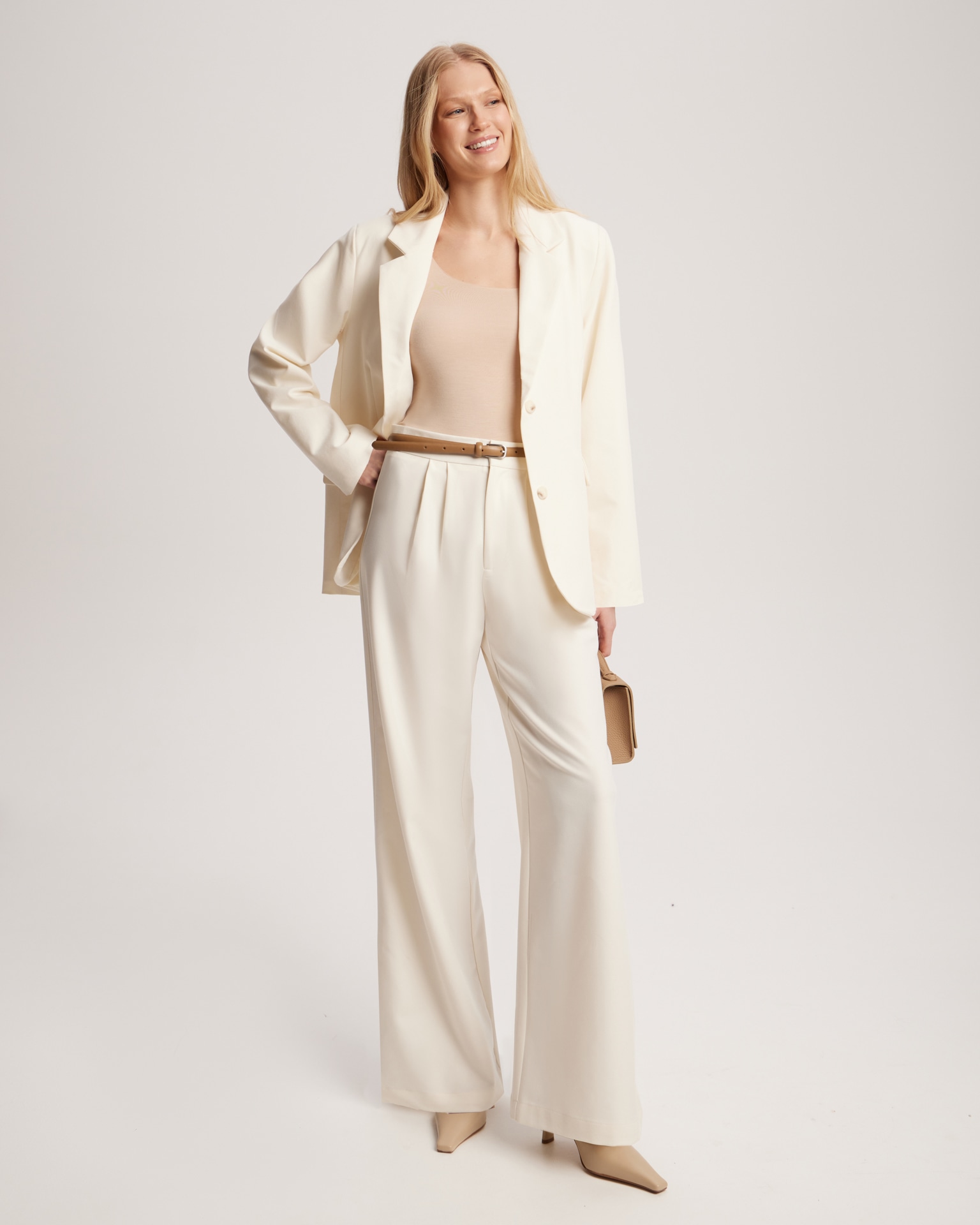 Milk-colored trousers
