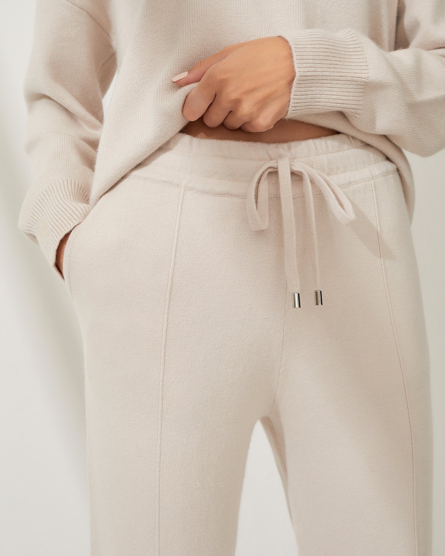 Tapered beige trousers with an elasticated waist, Beige — photo 6