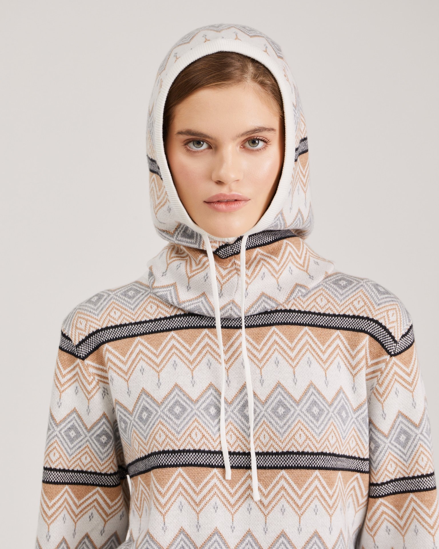 Hood Scarf with Print, Brown — photo 4