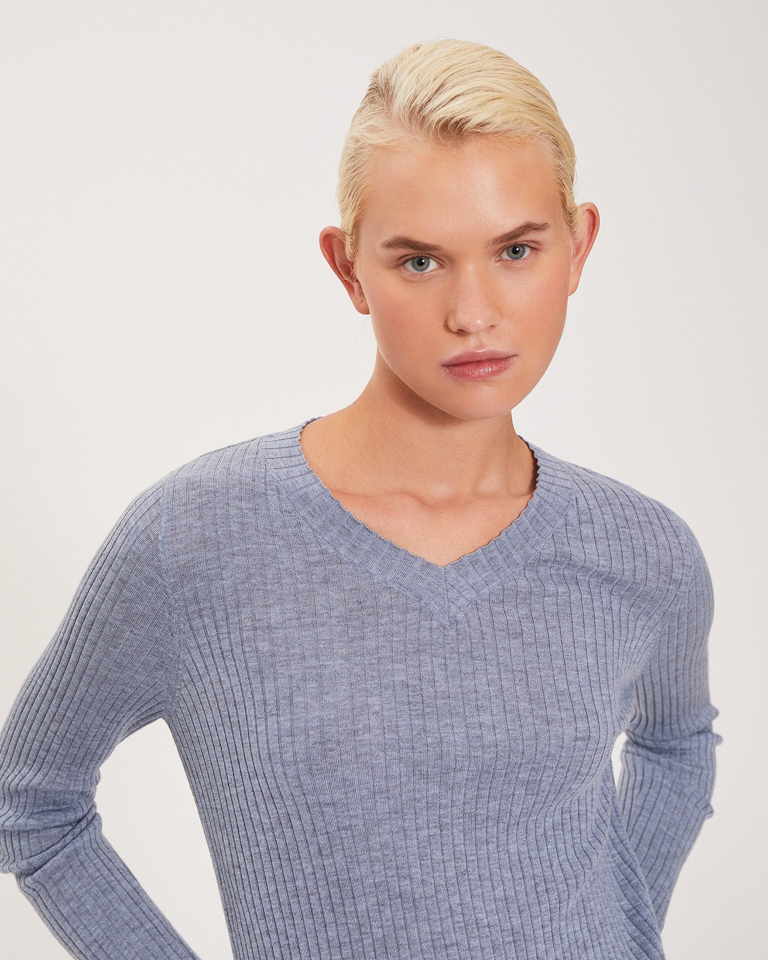 Turtleneck with a shaped neckline, Grey-Blue — photo 4