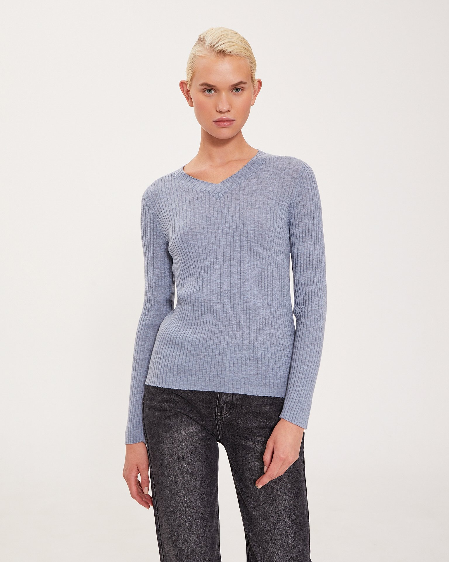 Turtleneck with a shaped neckline, Grey-Blue