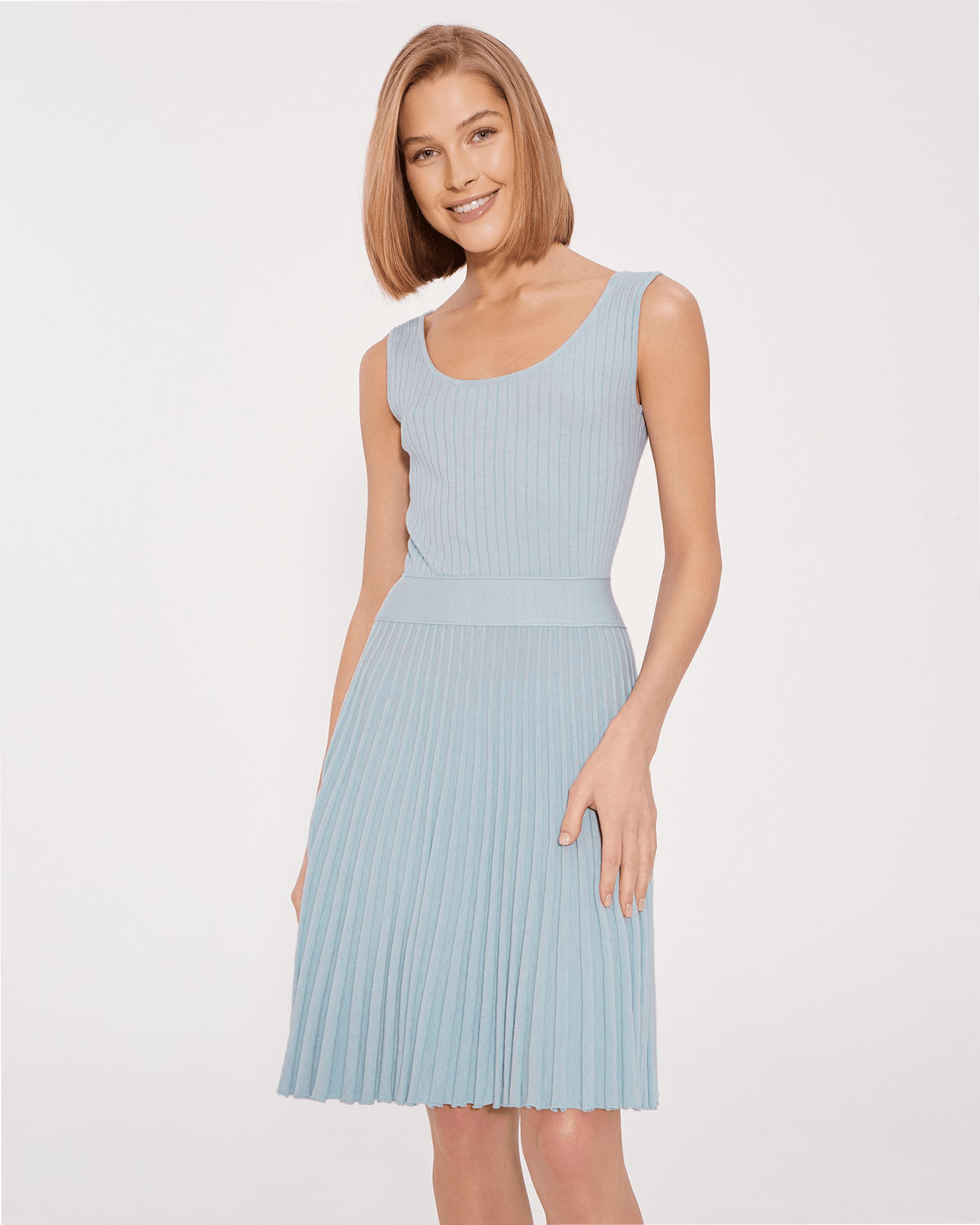 Dress with a pleated skirt, Blue