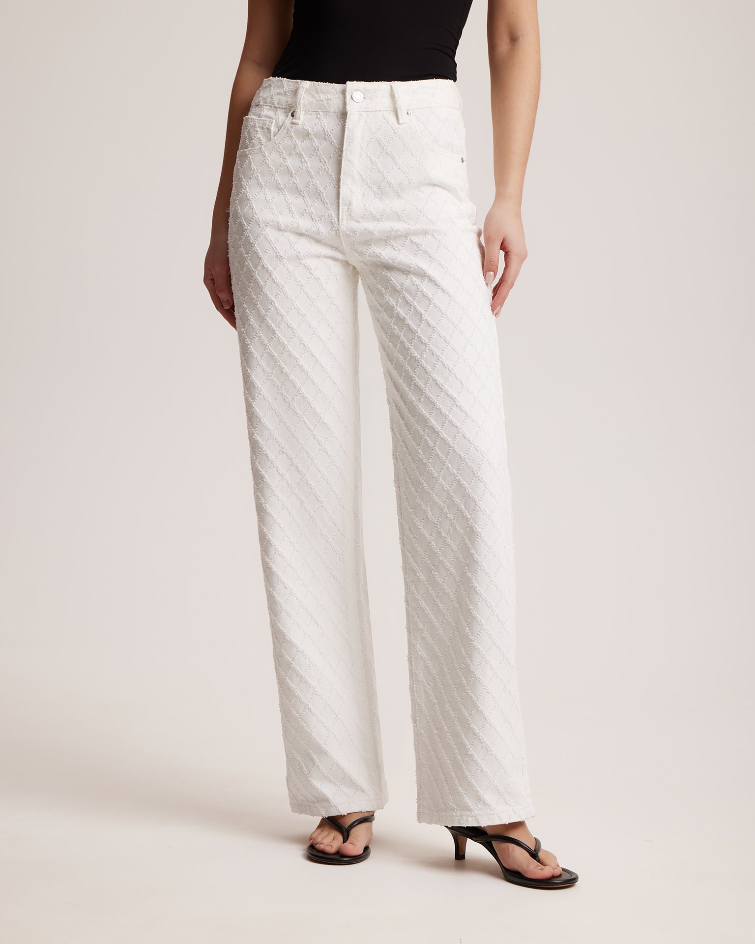 Textured jeans, white — photo 4