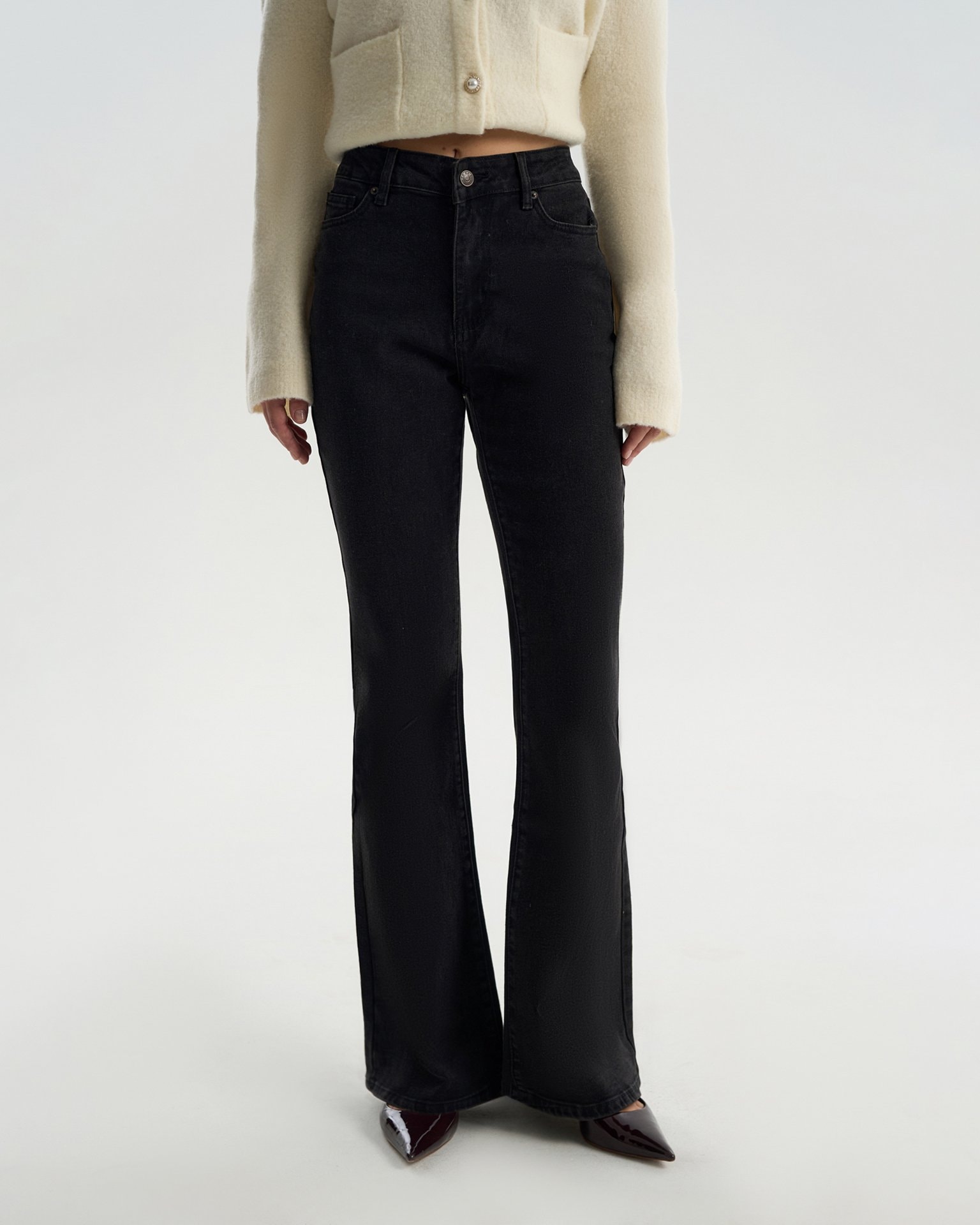 Black flared jeans, Black