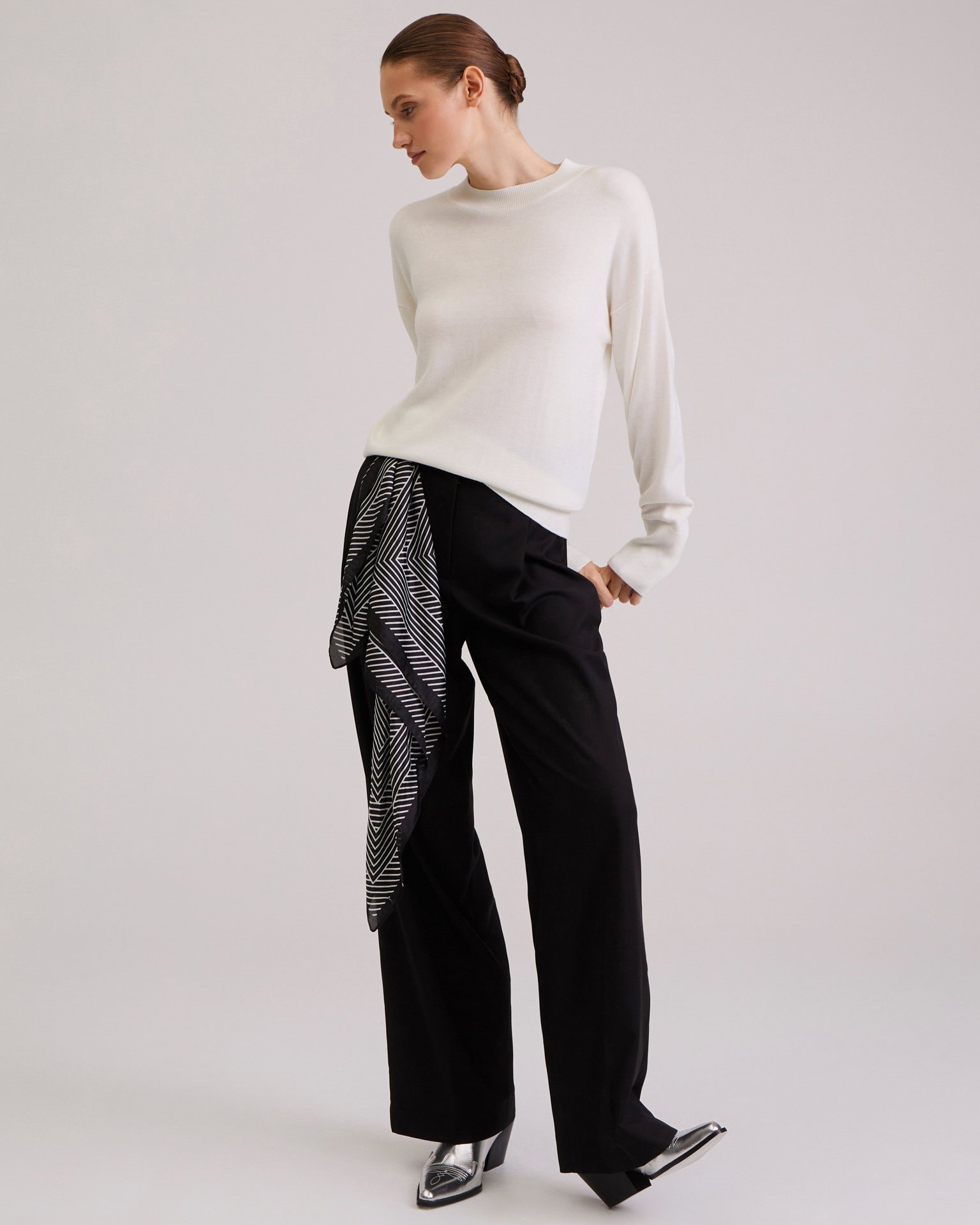 Solid colour jumper, Milk