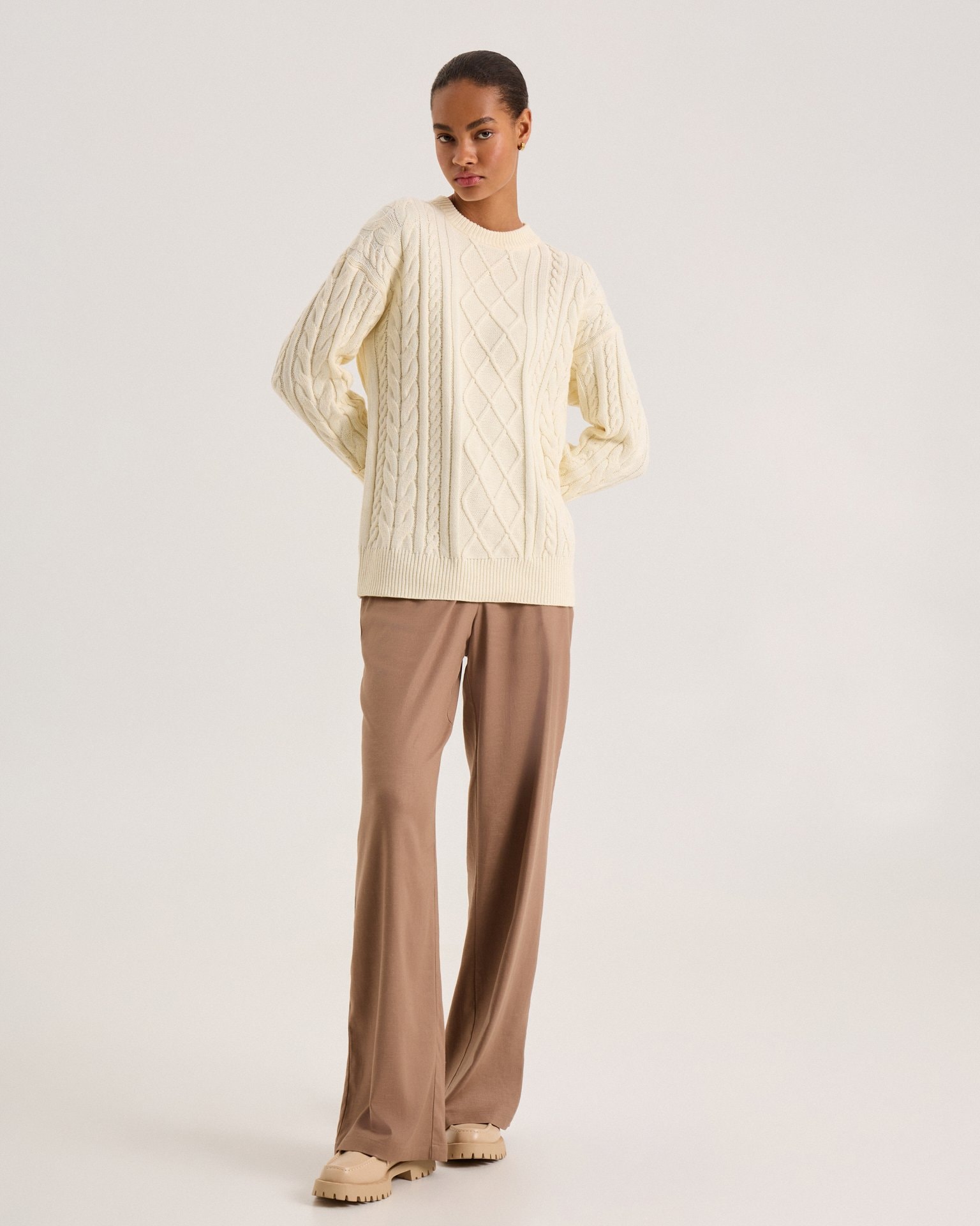 Textured jumper in cream, Milk — photo 4