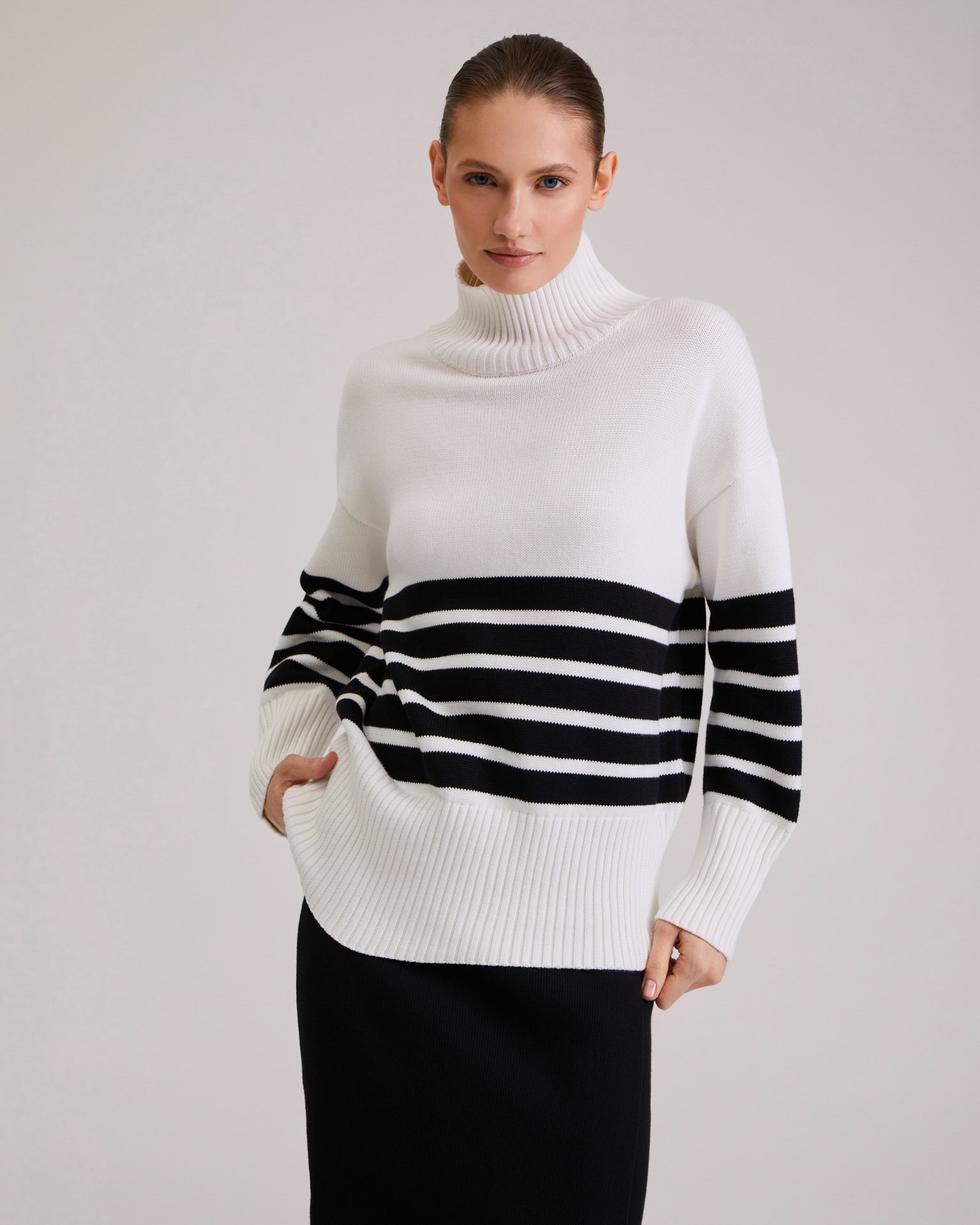 White striped jumper, White
