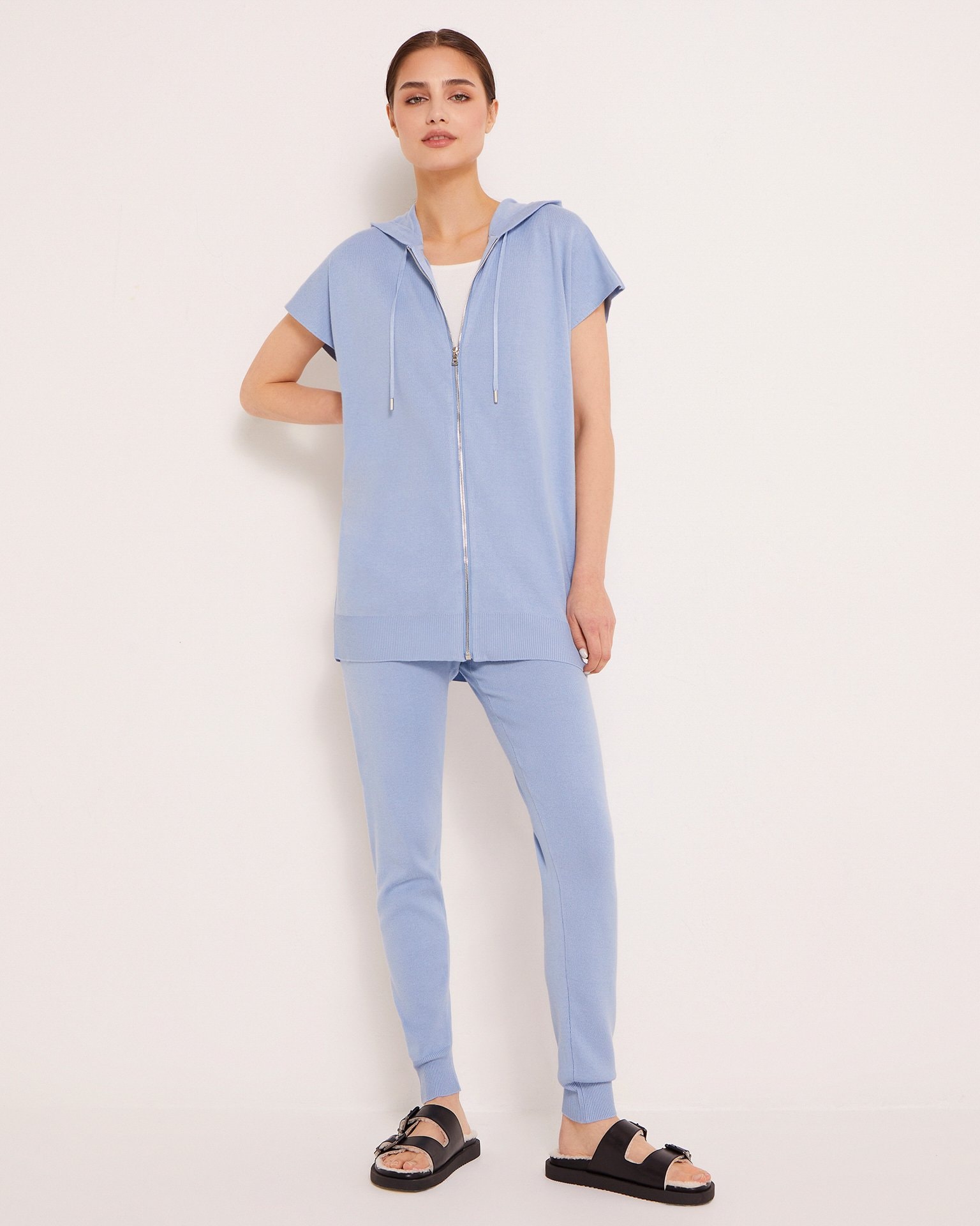 Suit with a vest, Lilac Blue