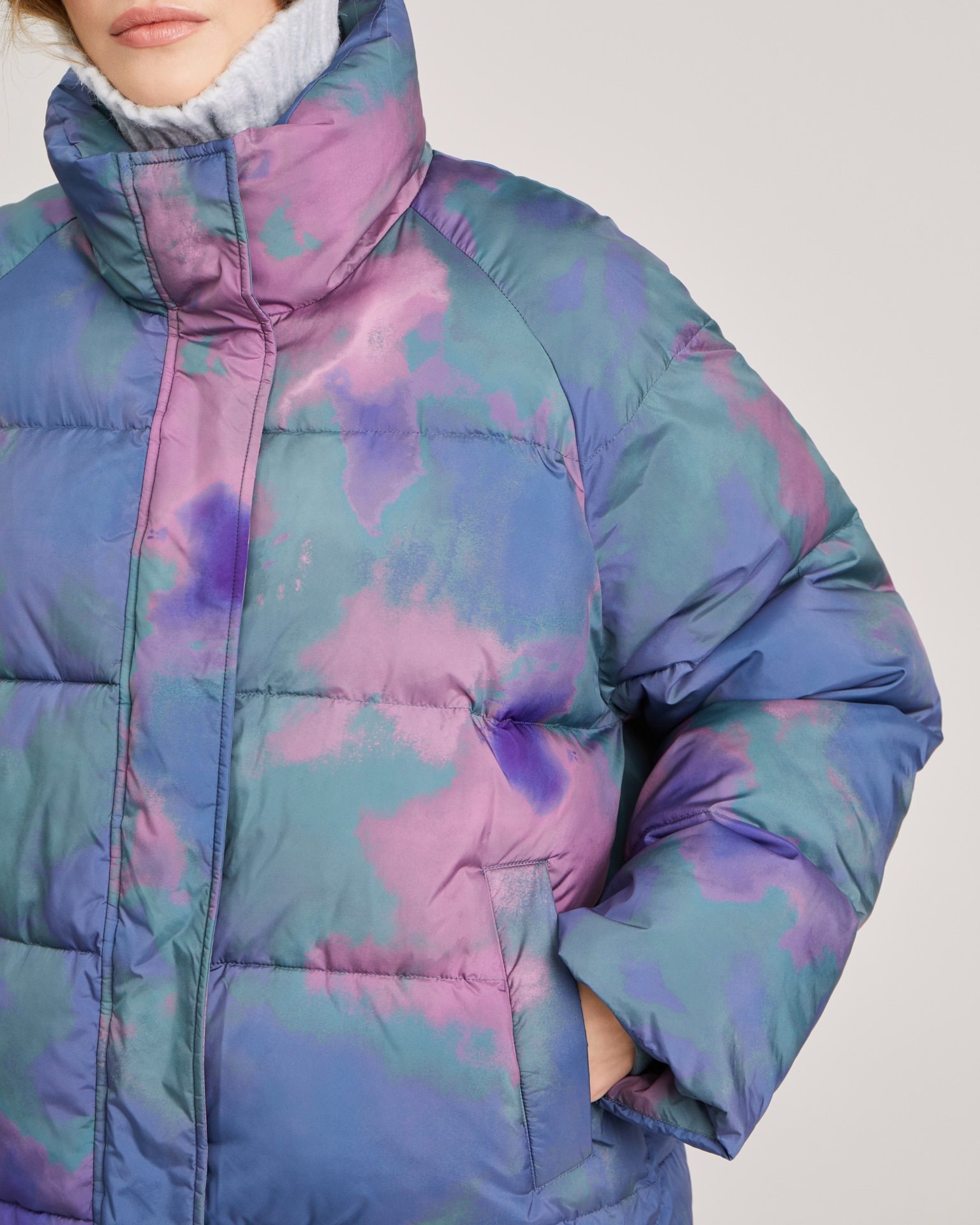 A voluminous puffer jacket, Lilac — photo 7