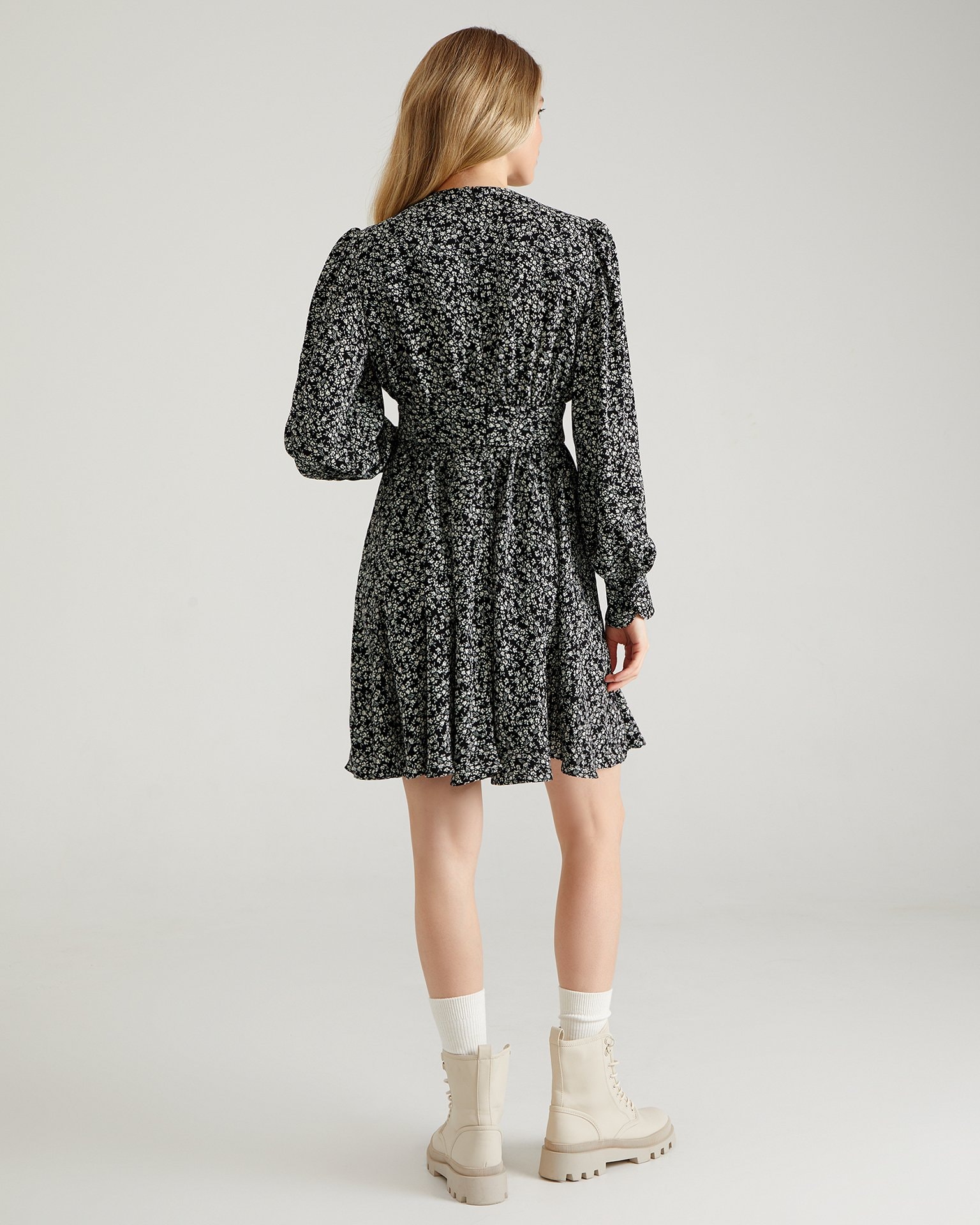 Dress with a v-neck, Black and White — photo 4