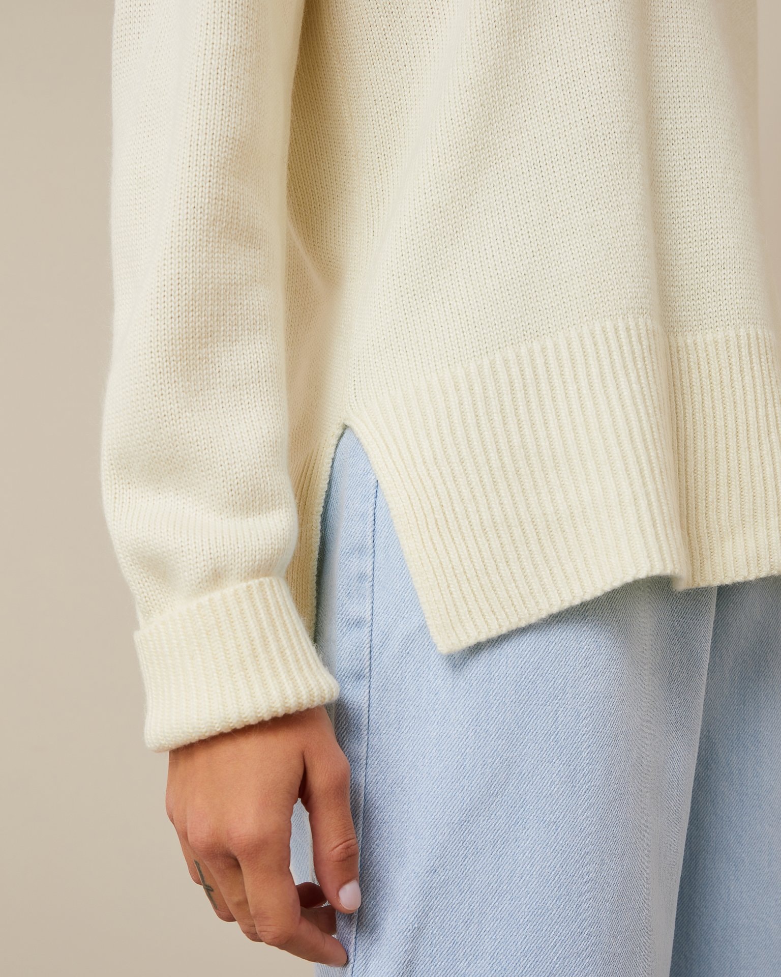 Cashmere and angora wool sweater, Milky — photo 5