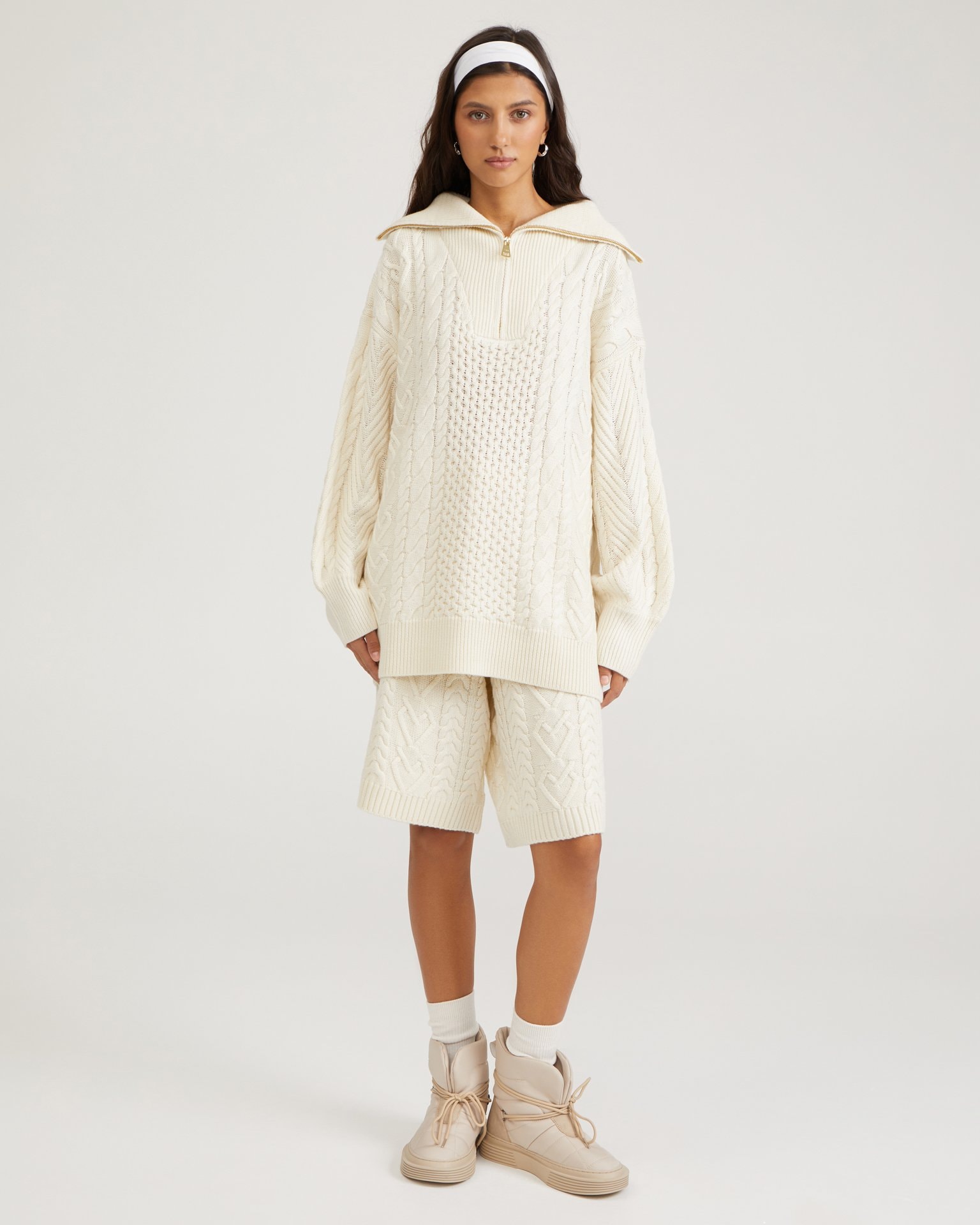 Milk-coloured sweater with zip collar, Milky — photo 7