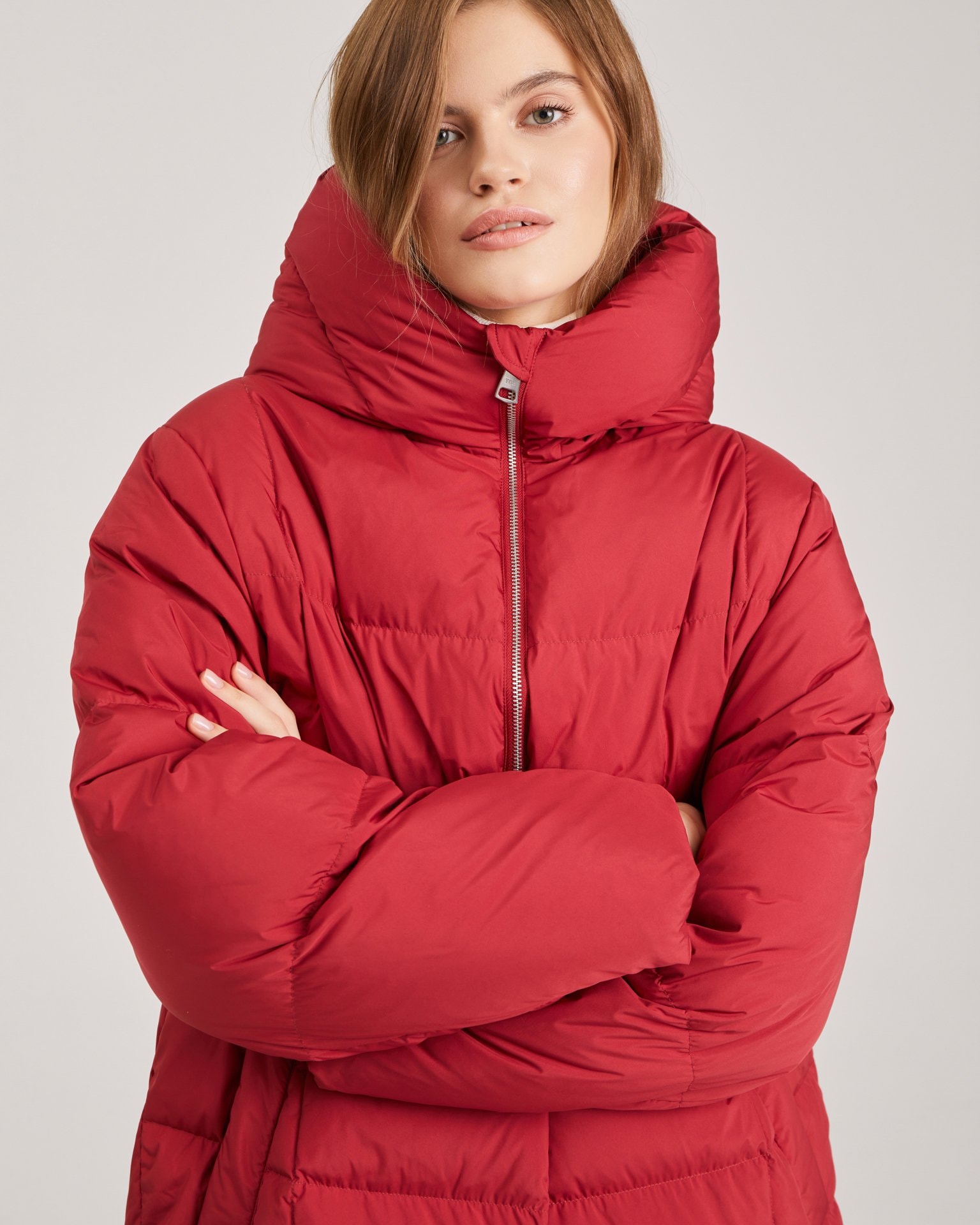 Long padded coat in marsala, Marsala