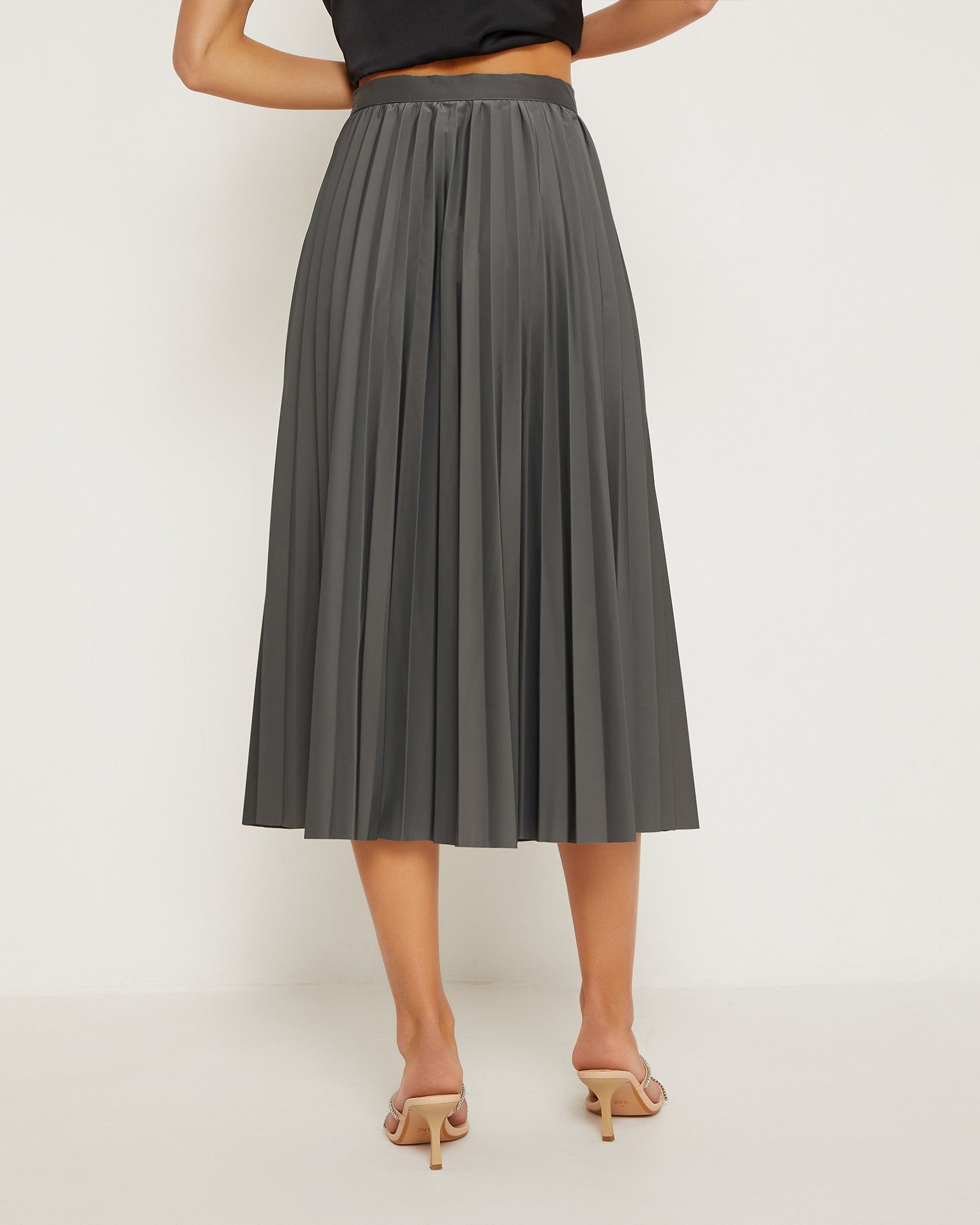 A long pleated skirt in graphite, Grey — photo 7