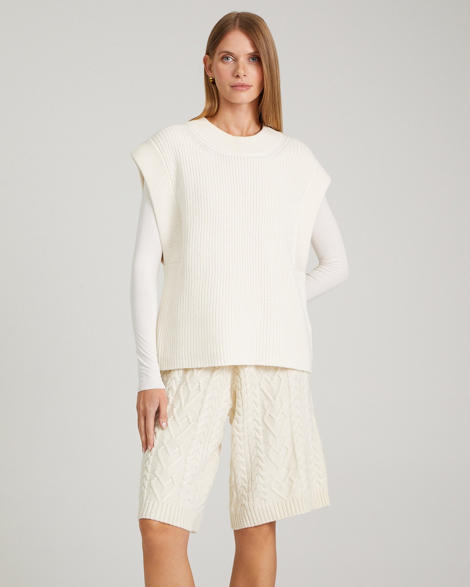 Knit vest, Milk