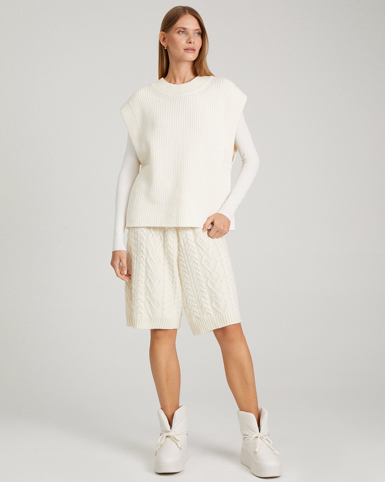 Knit vest