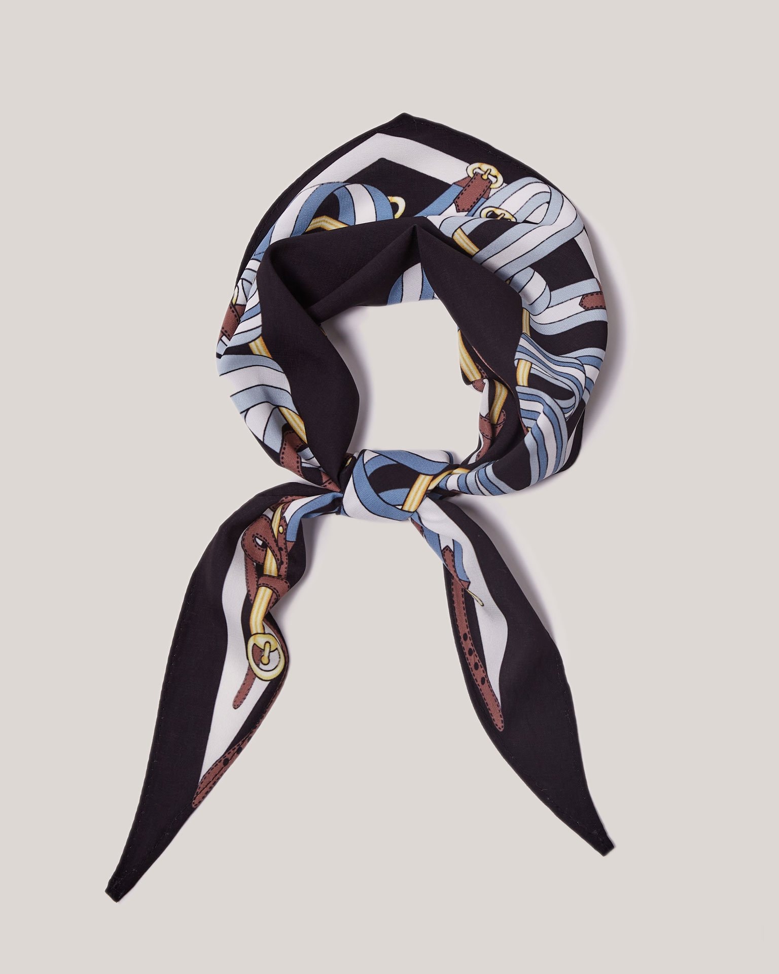 Scarf with ornament, Black and White