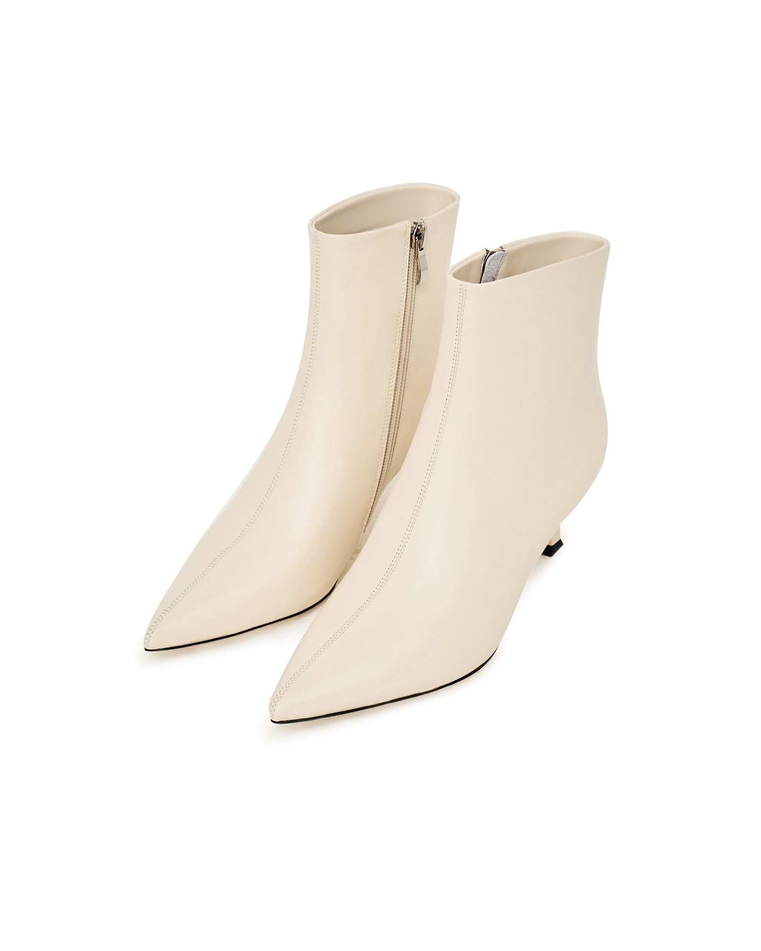 Ankle boots made from genuine leather, Milk