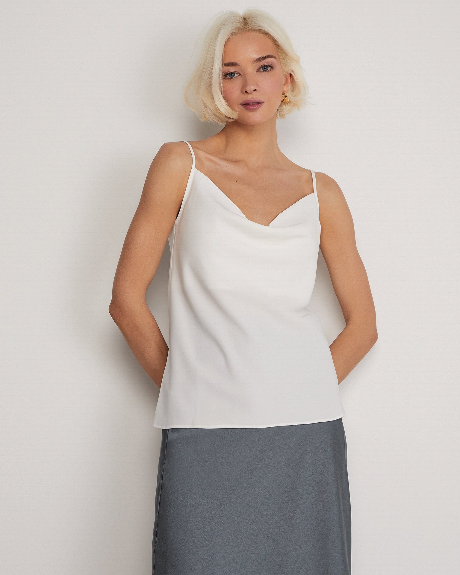 Top with side slits, Milk