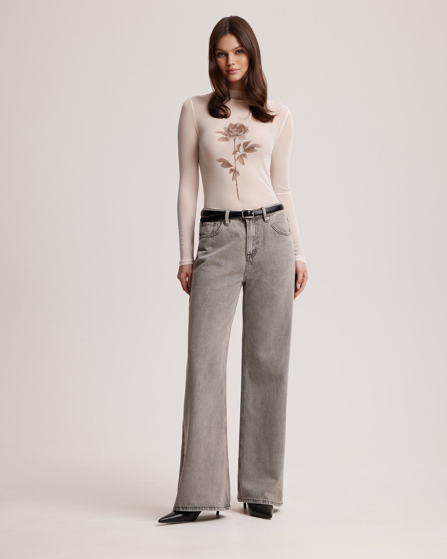 Long sleeve top with designer print, Beige. — photo 2