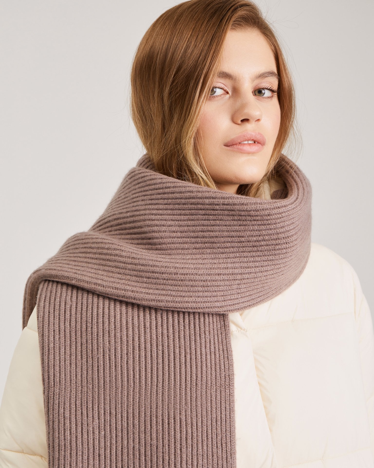 Wide scarf