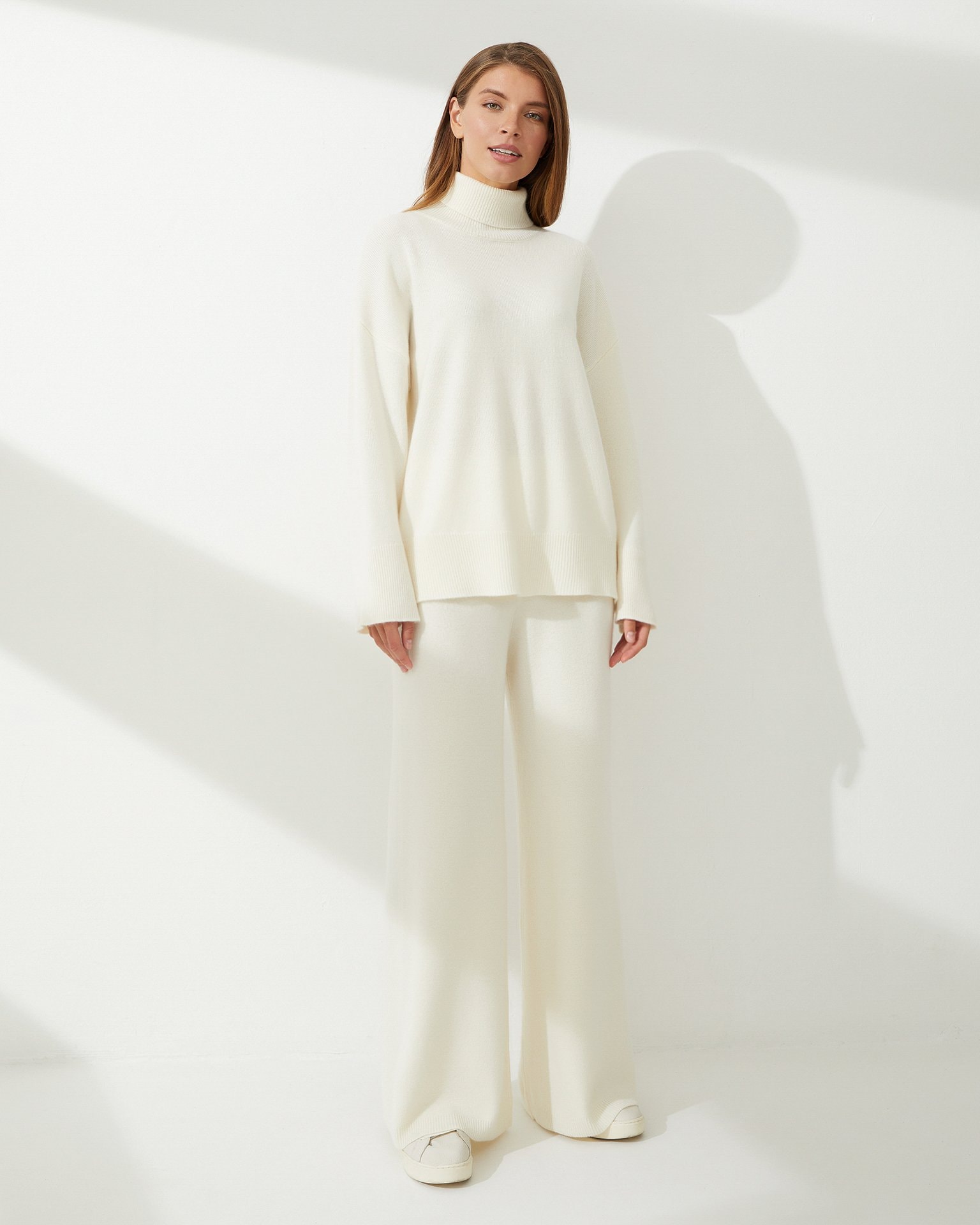 Oversized Cashmere Sweater, Milk — photo 2
