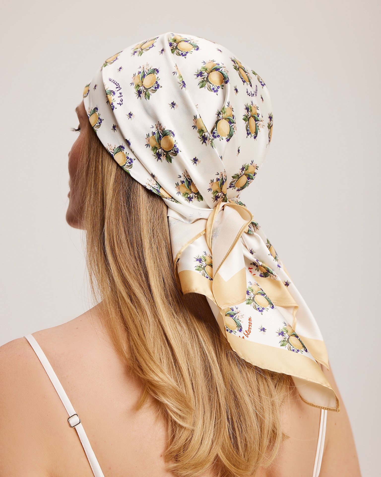 Scarf with lemons, Light Beige — photo 4
