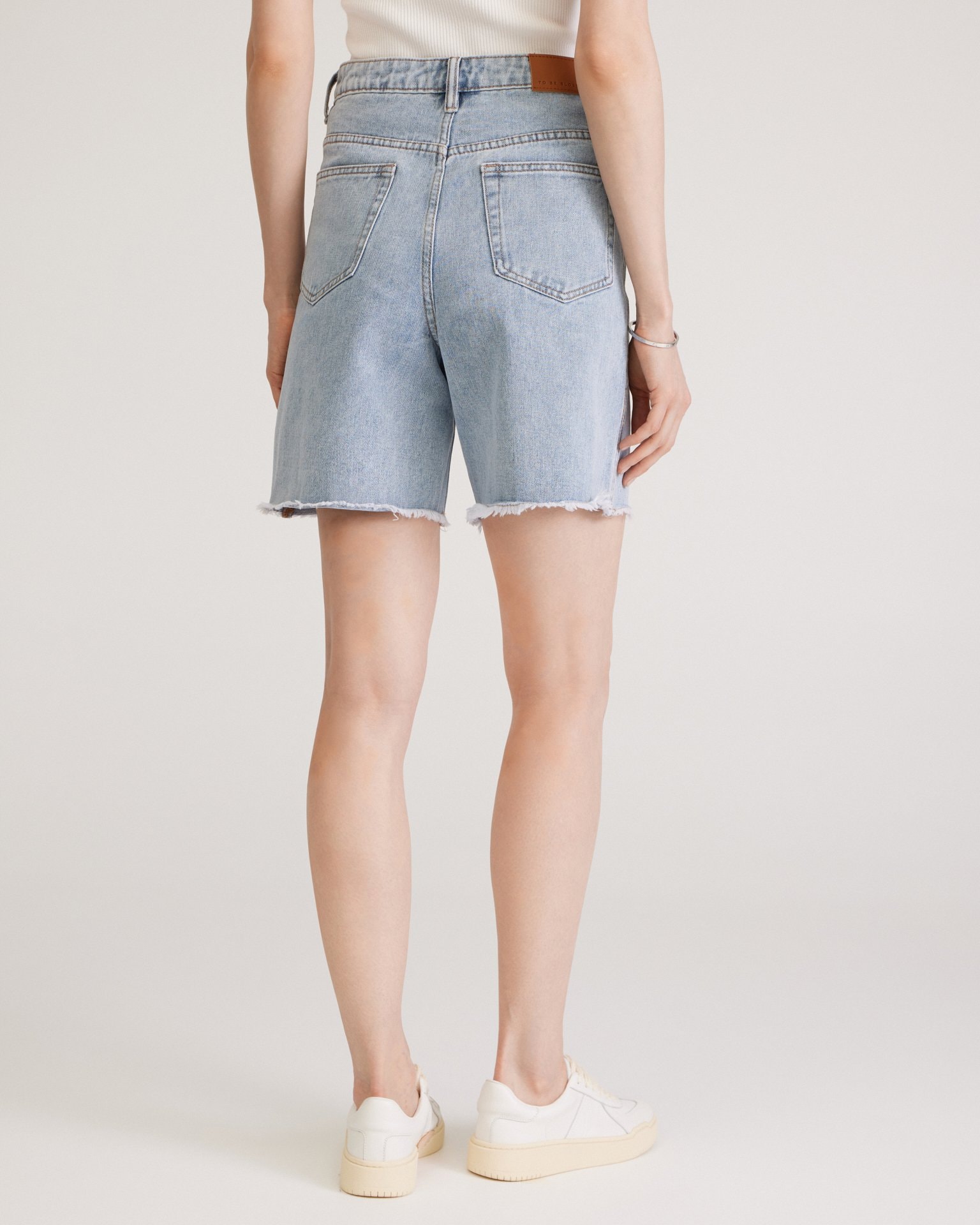 Bermuda shorts with raw hem, Azure — photo 10