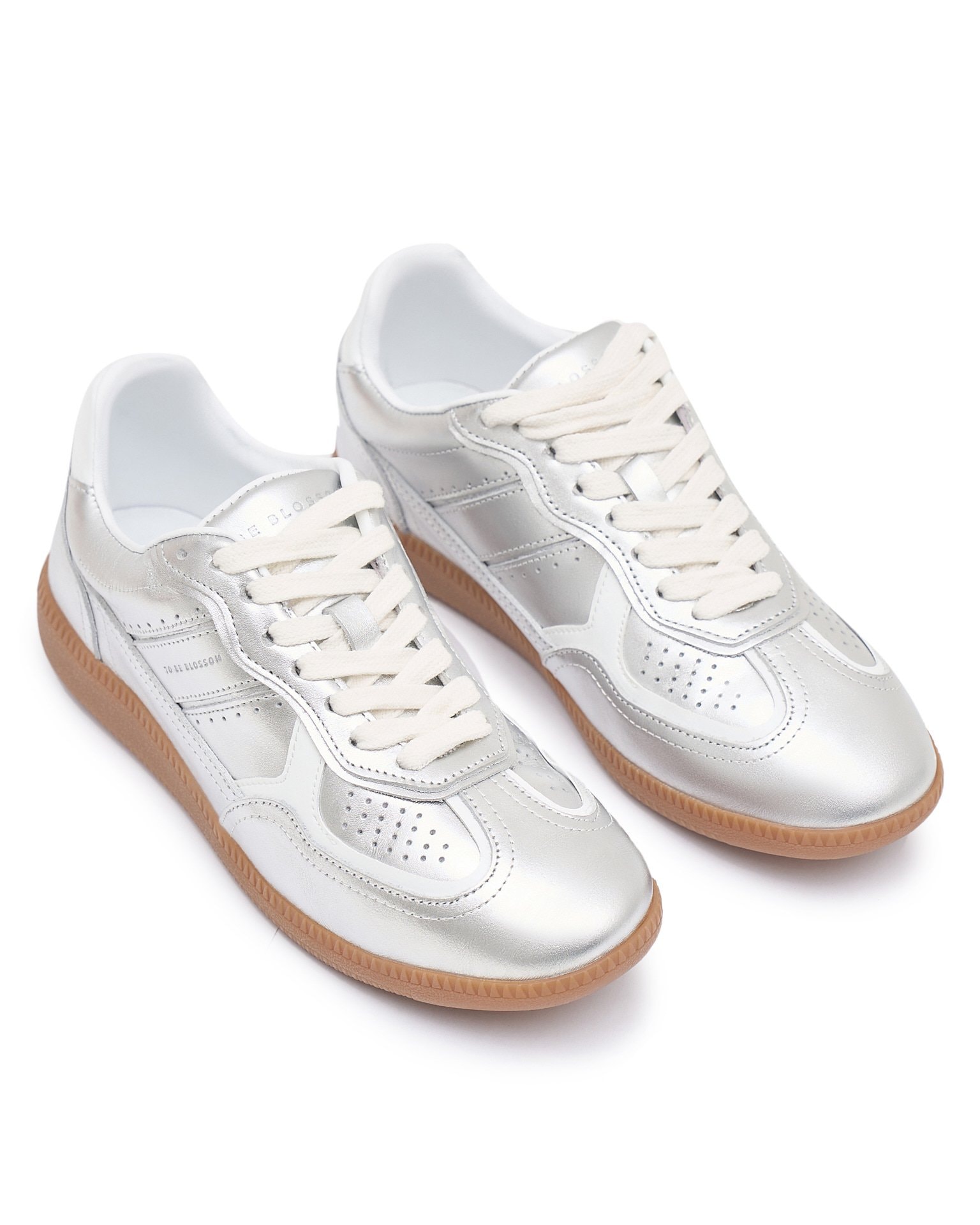 Silver trainers, Silver