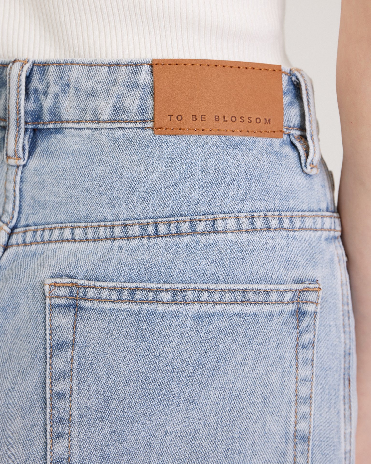 Bermuda shorts with raw hem, Azure — photo 13