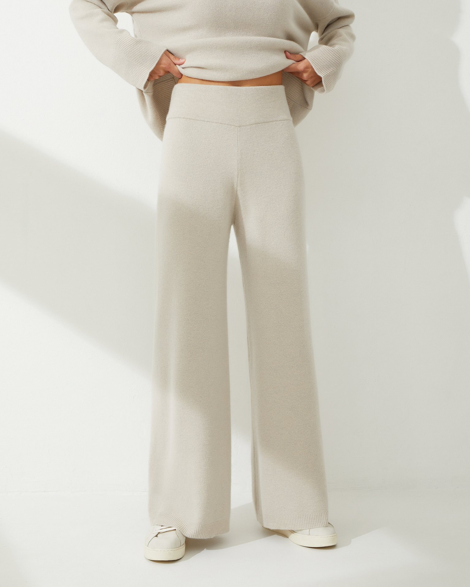 Wide Cashmere Trousers in Beige, Beige