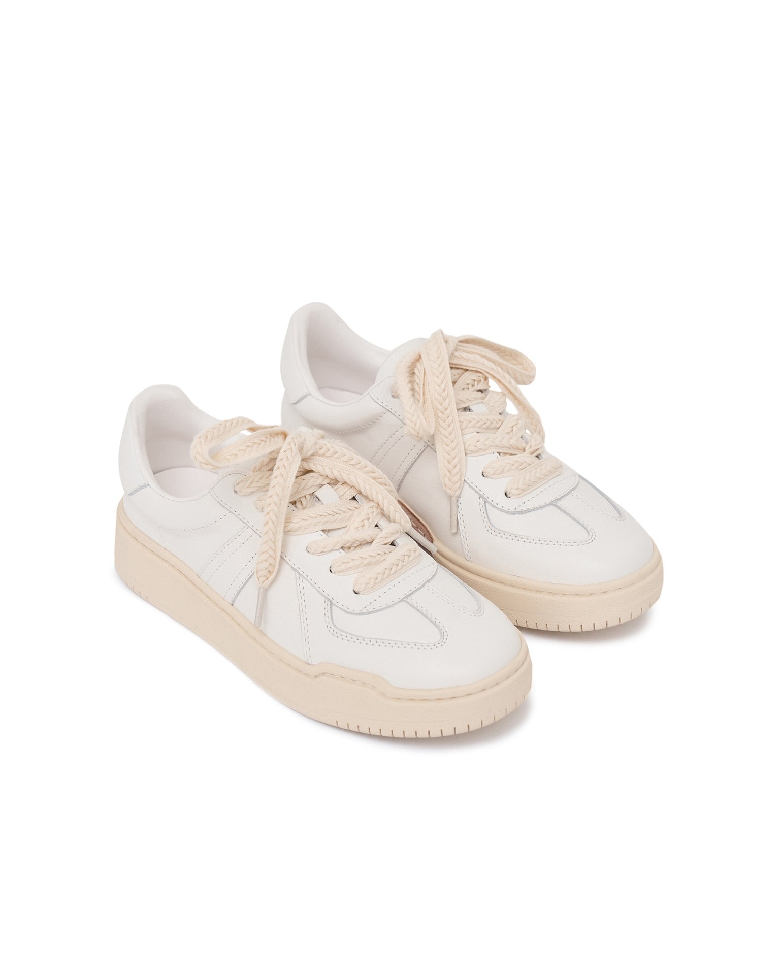 White trainers with inserts