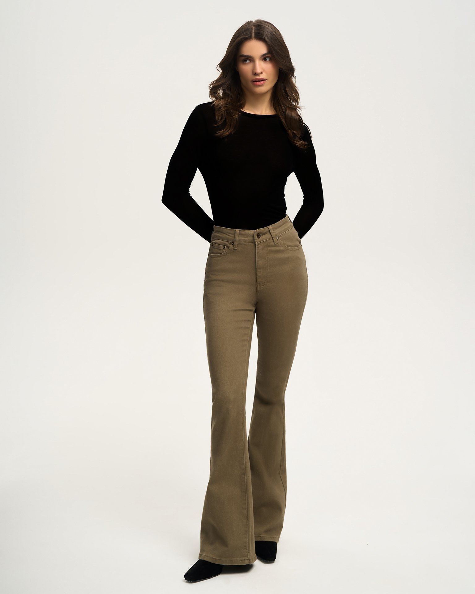 Flared jeans in khaki, Khaki — photo 3