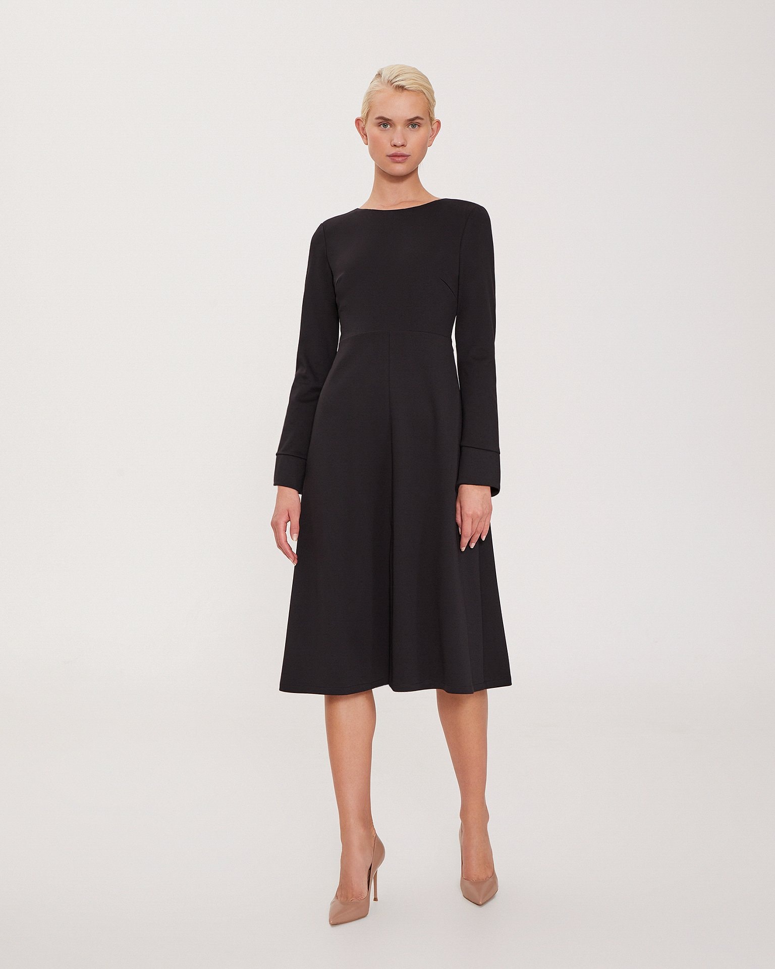 Basic long-sleeved dress in black, Black