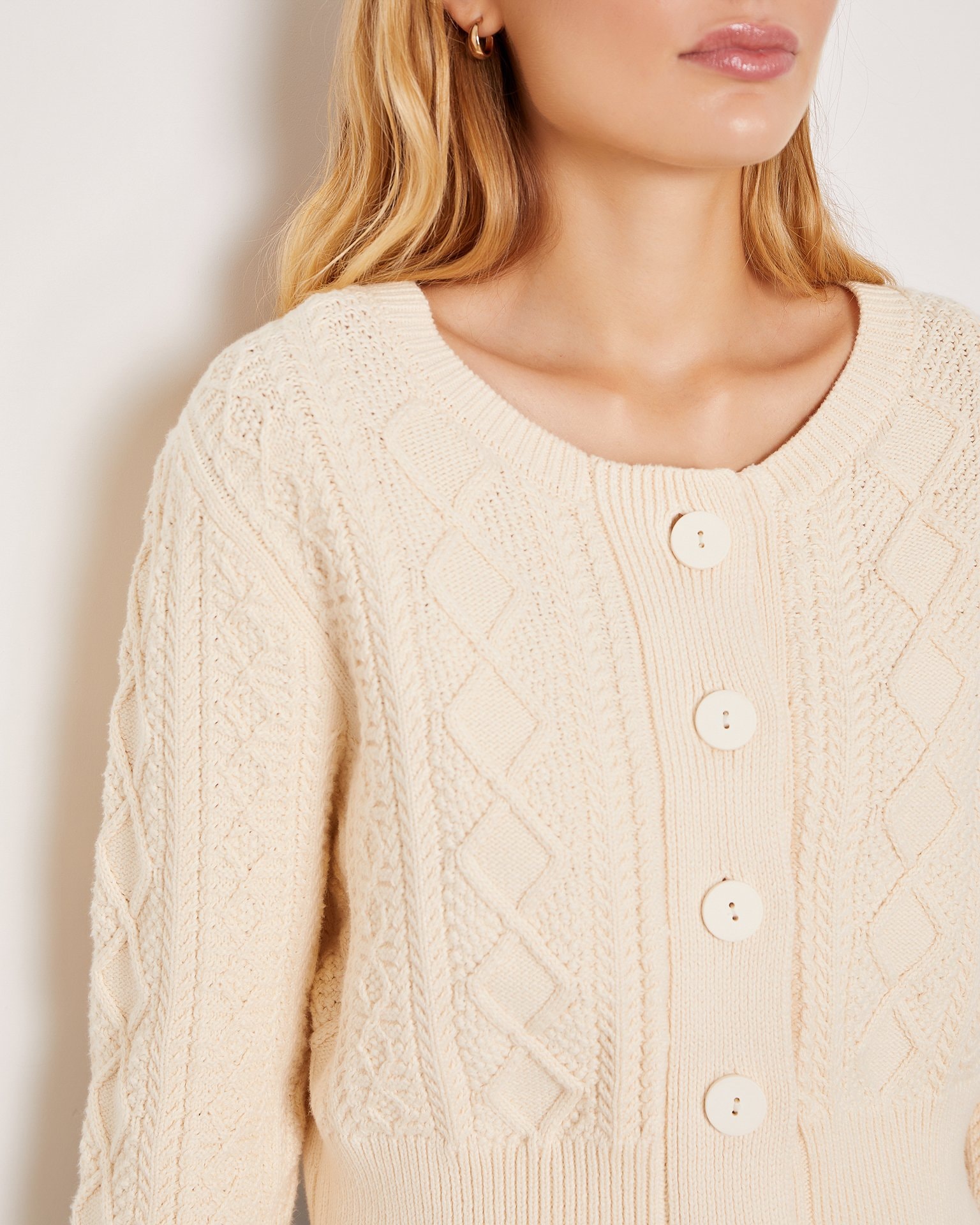 Cardigan with a cable knit pattern, Milk — photo 6