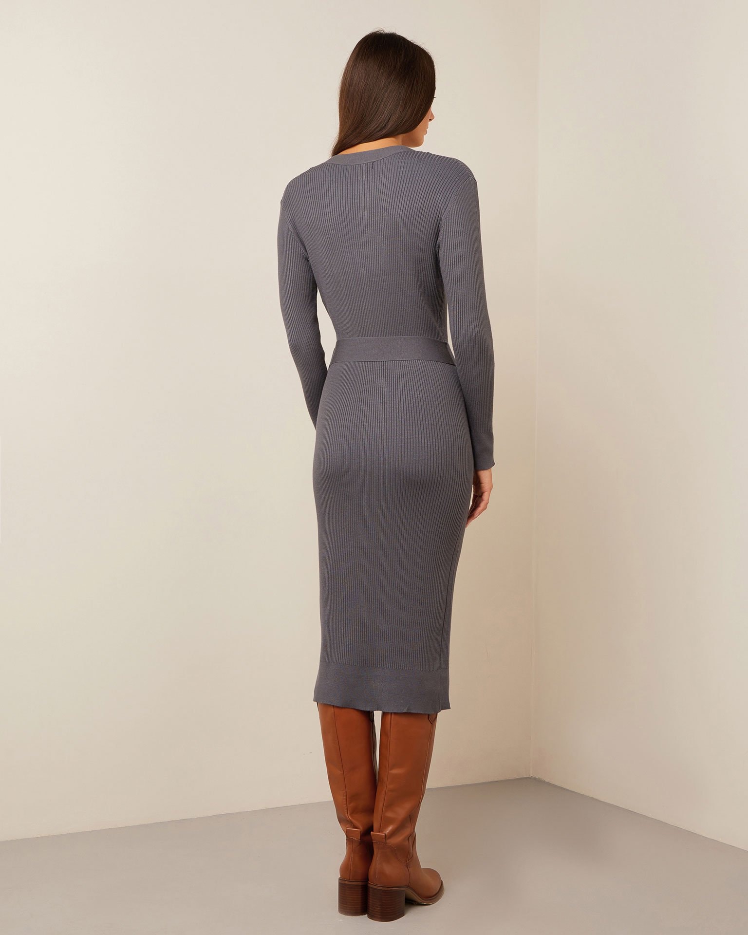 Fitted dress with a belt, Grey — photo 3