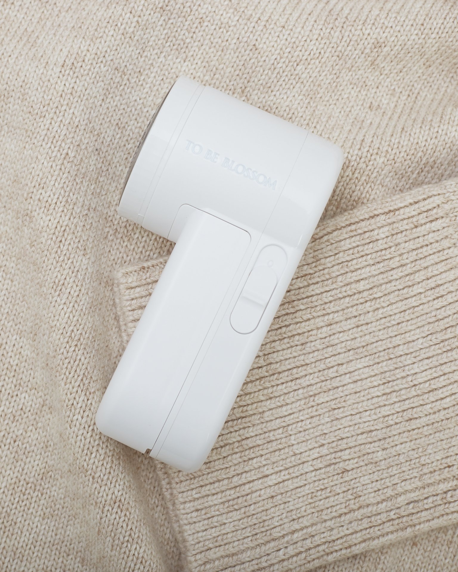 Fabric Shaver, White