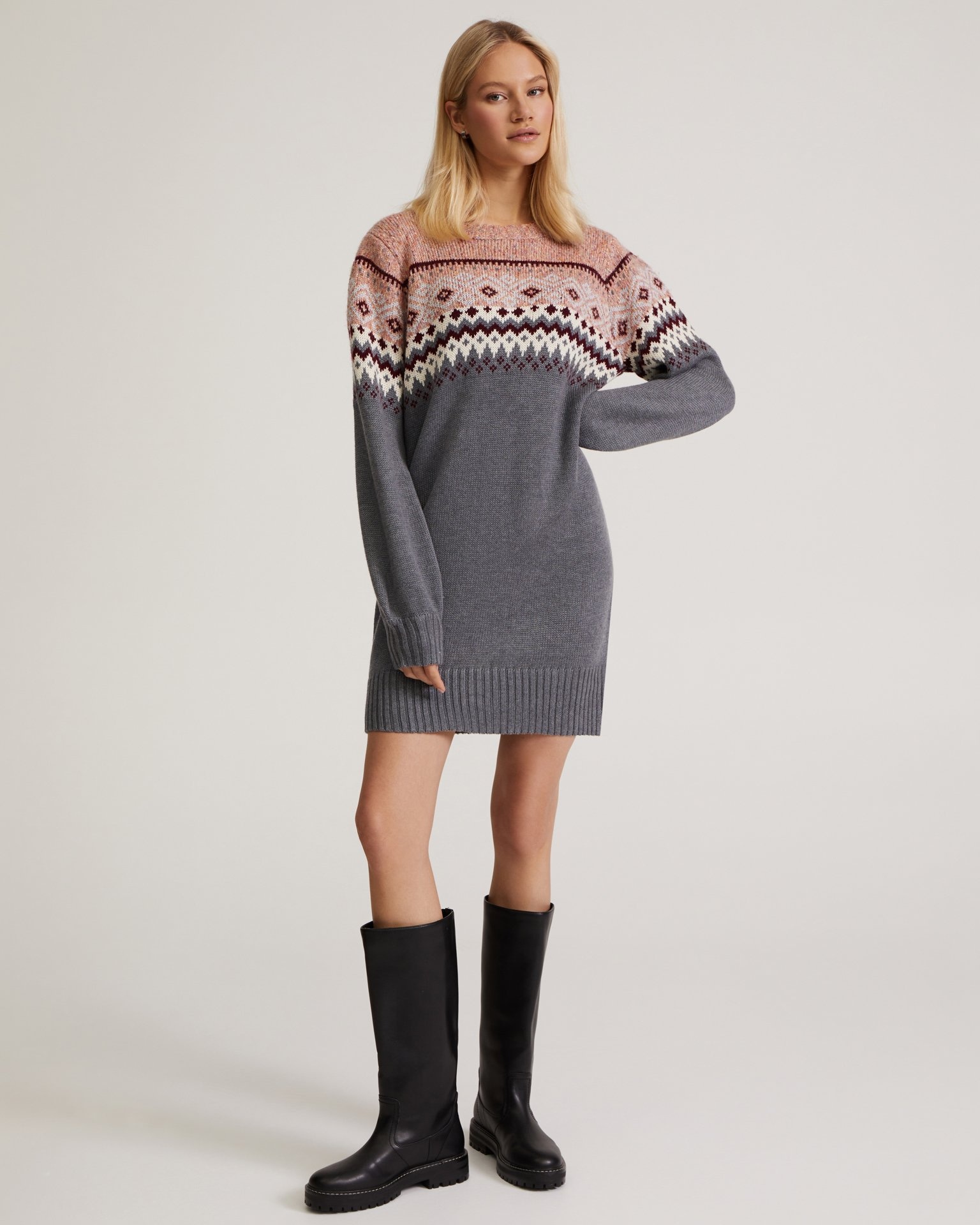 Dress with Scandinavian patterns