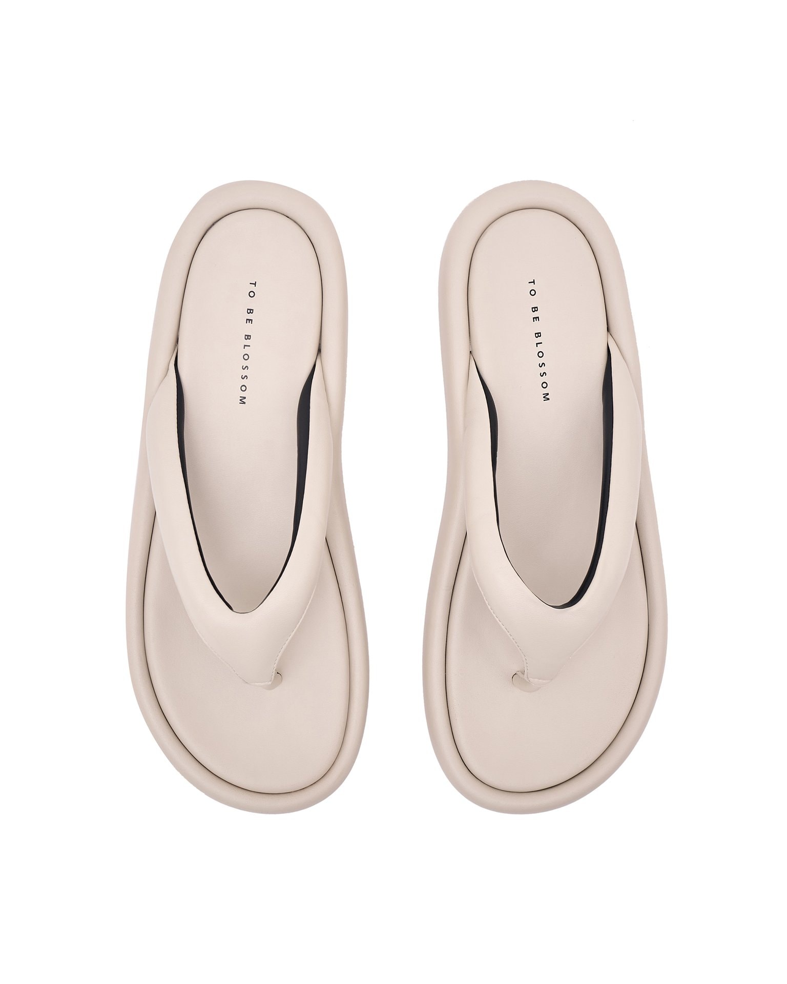 Chunky slides, Milky — photo 3