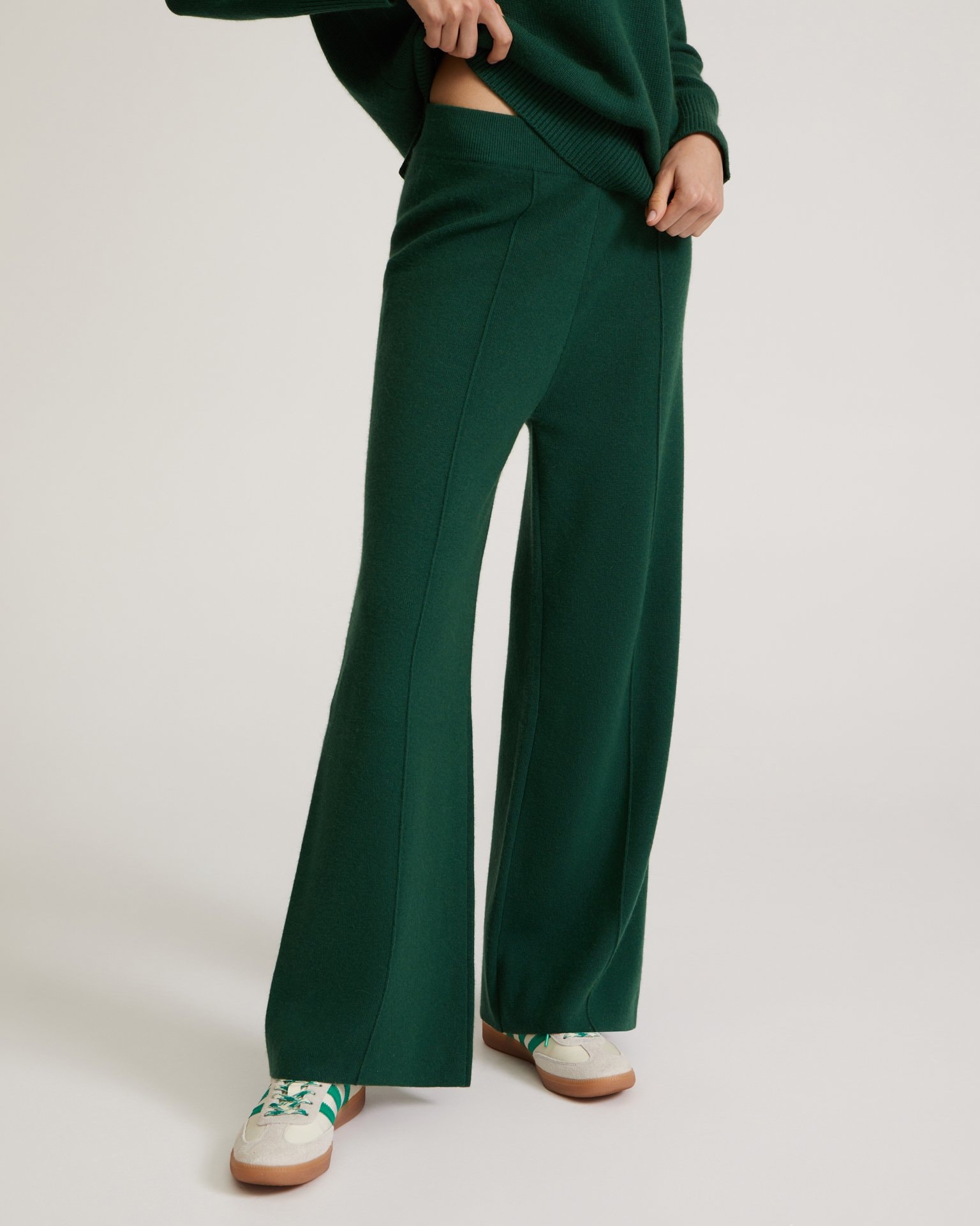Knitted suit in emerald green, Green — photo 10