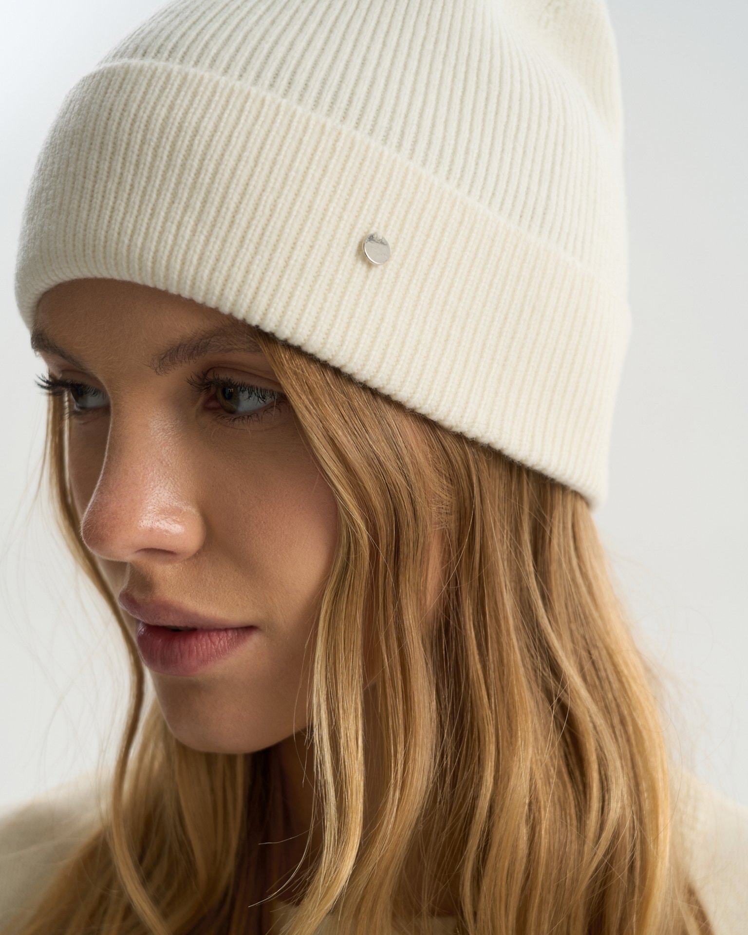Blended wool beanie, White