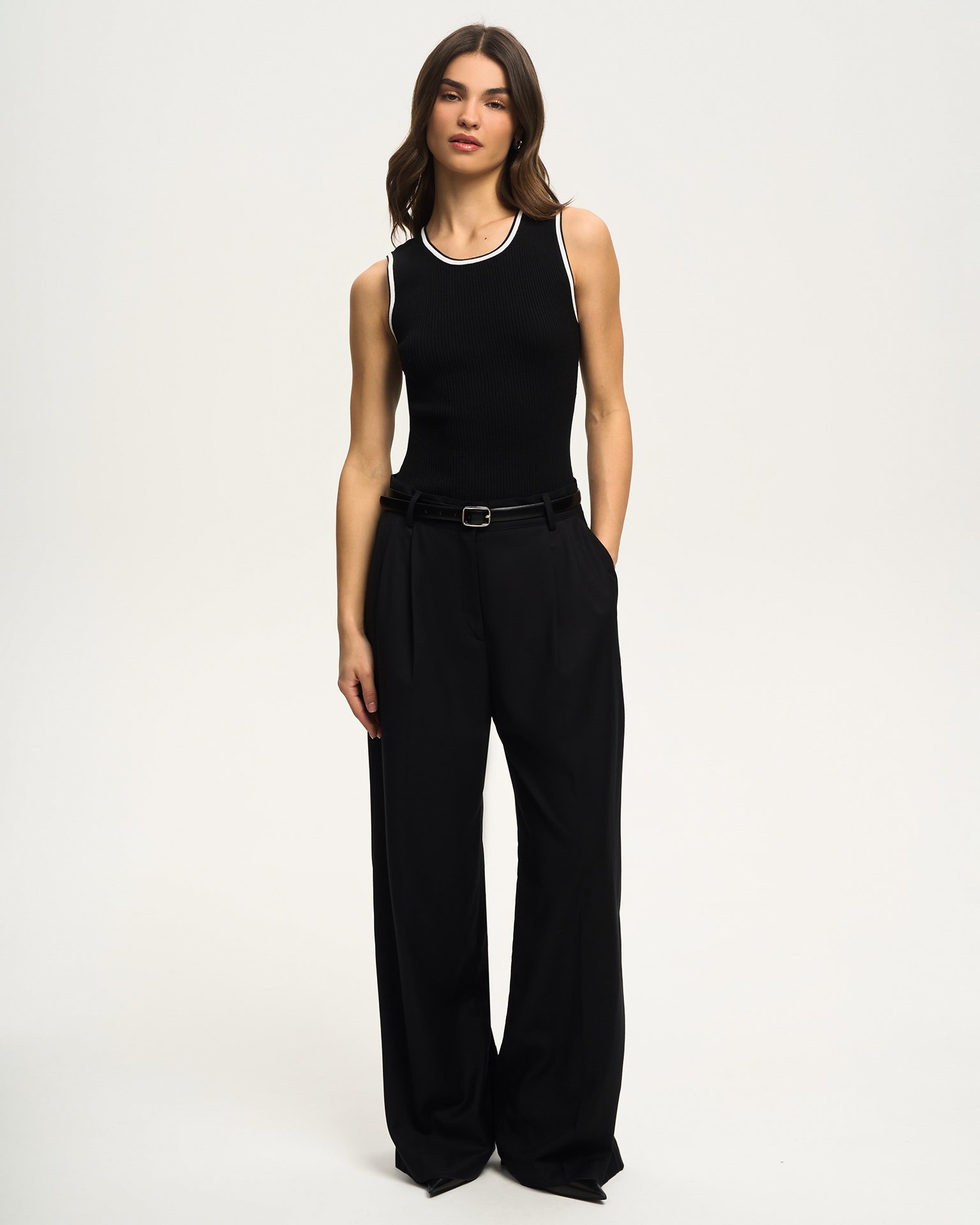 Ribbed knit top in black