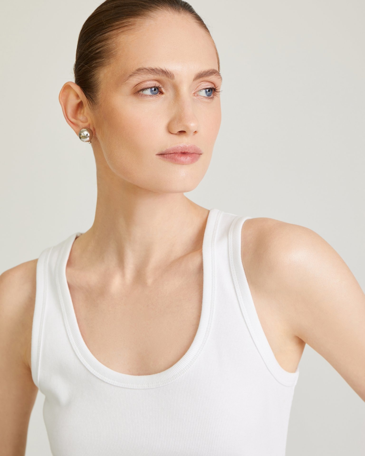 White Top, White — photo 7