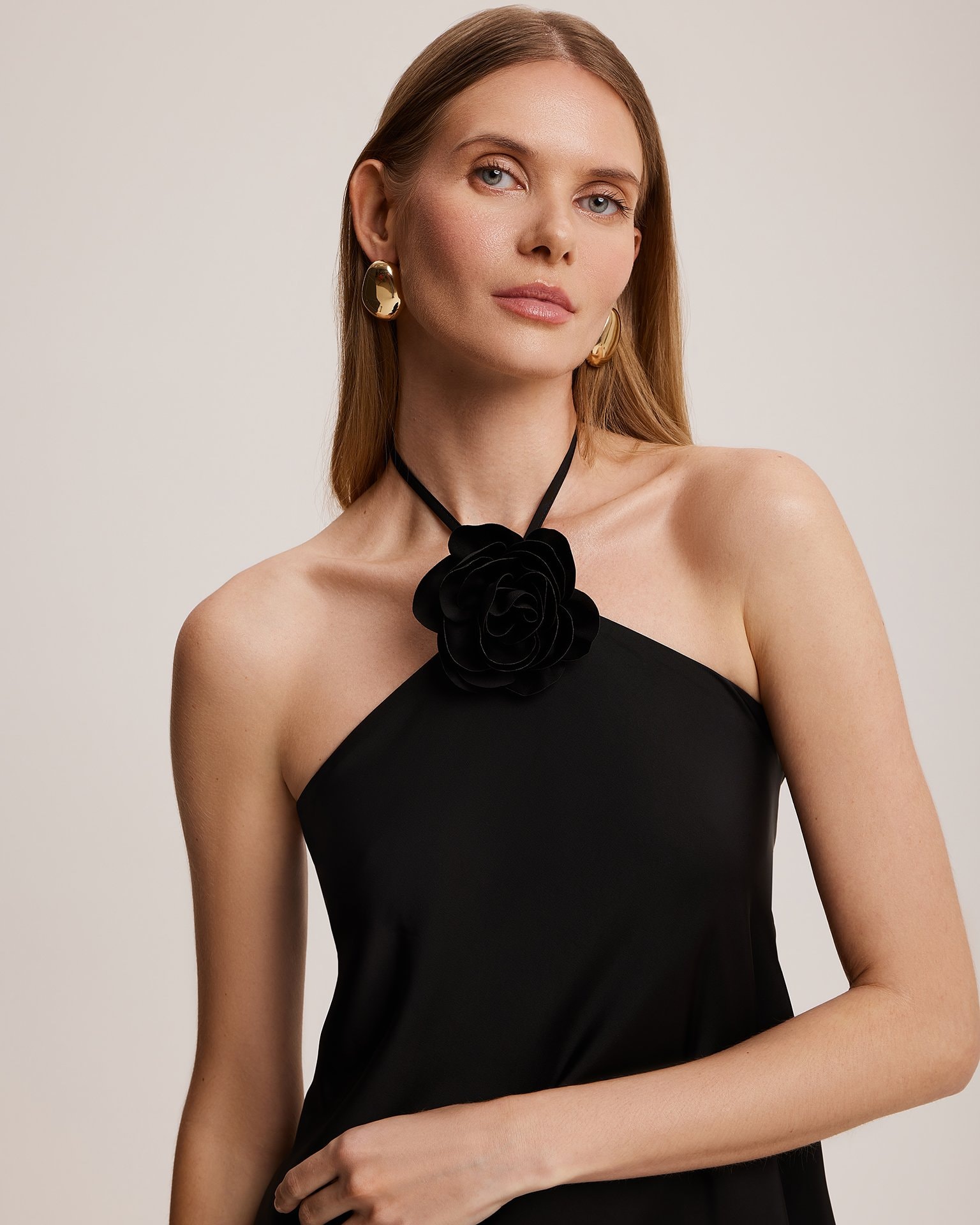 Black Dress with a Flower, Black. — photo 4
