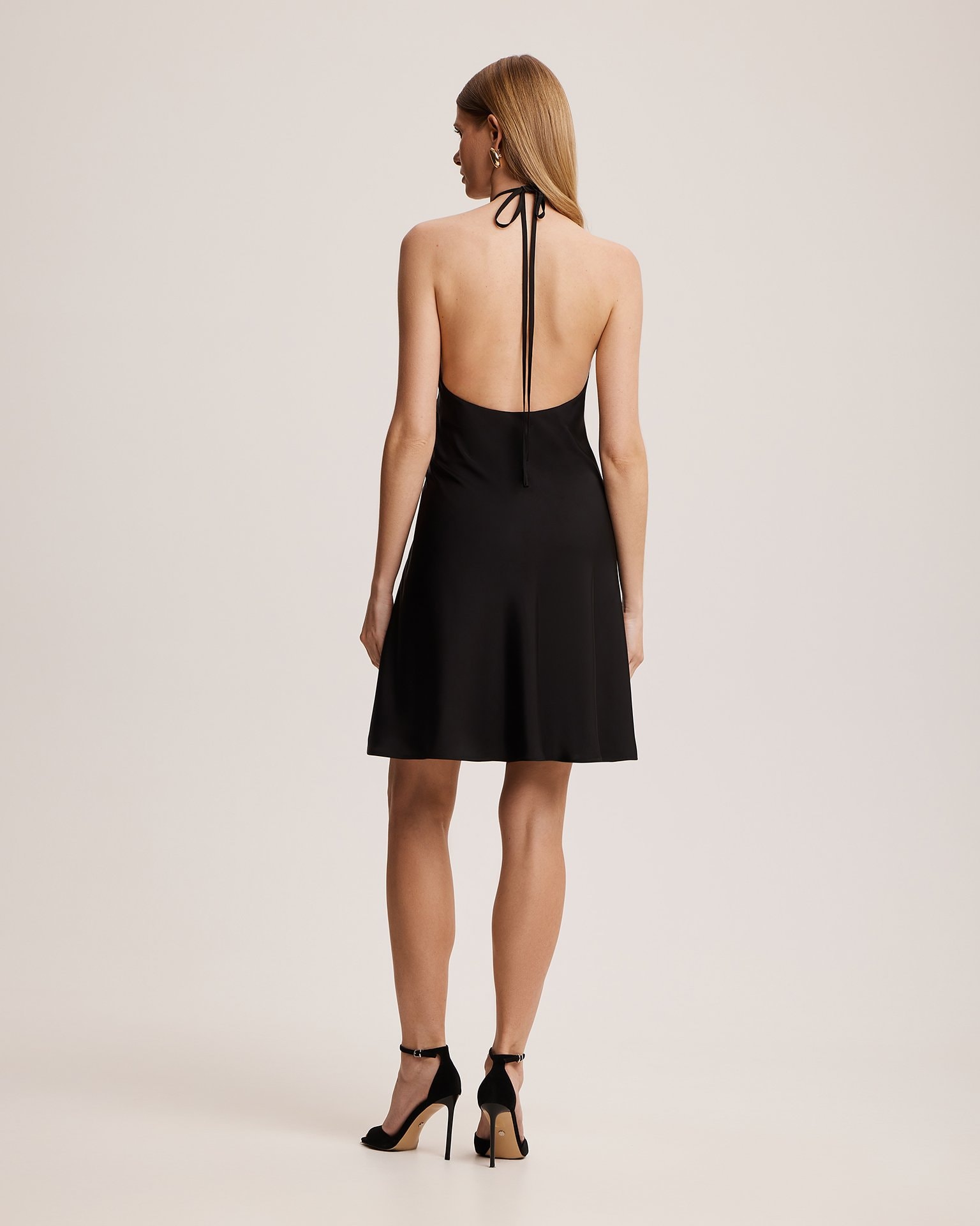 Black Dress with a Flower, Black. — photo 3