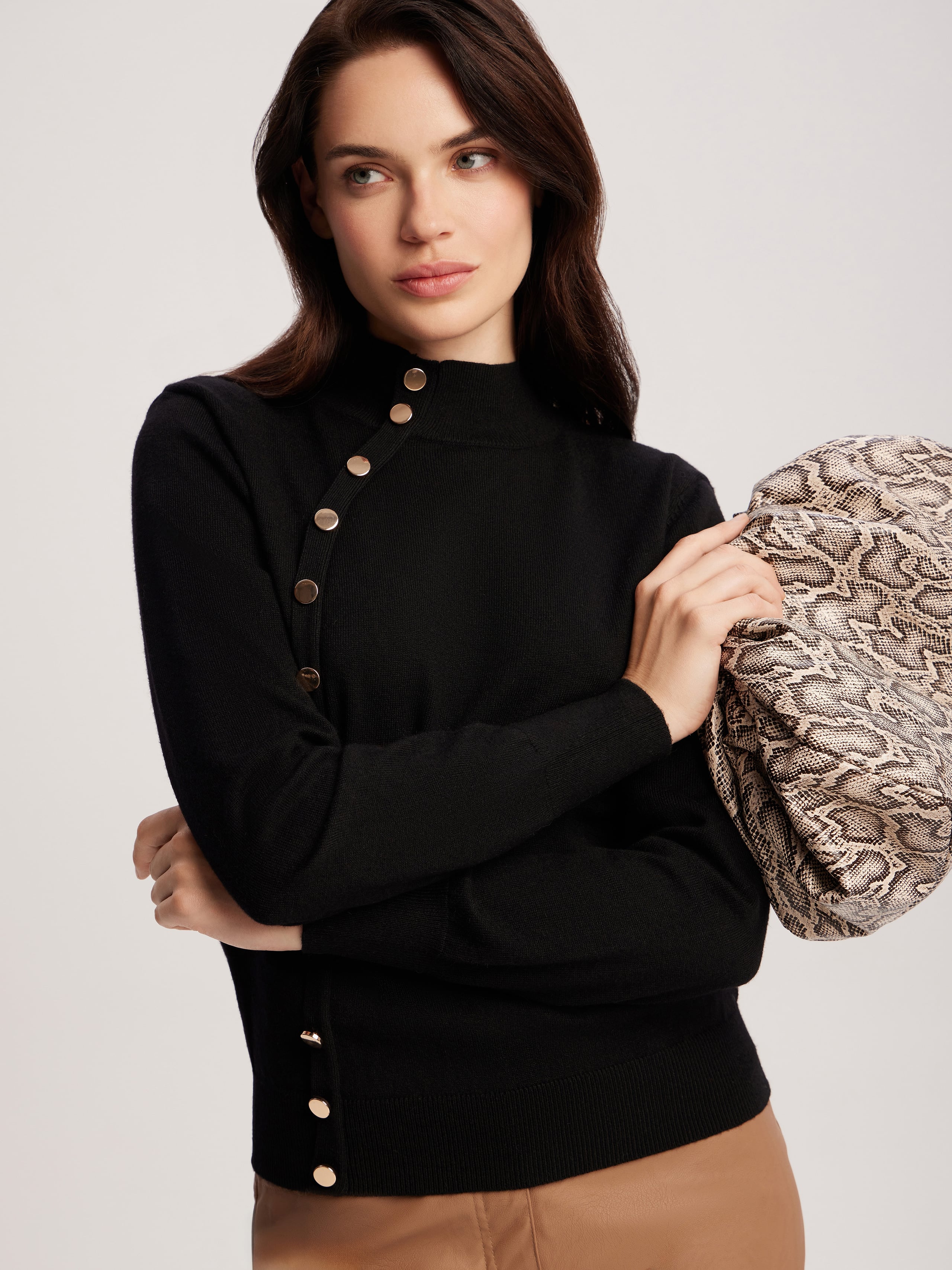 Jumper with accent buttons