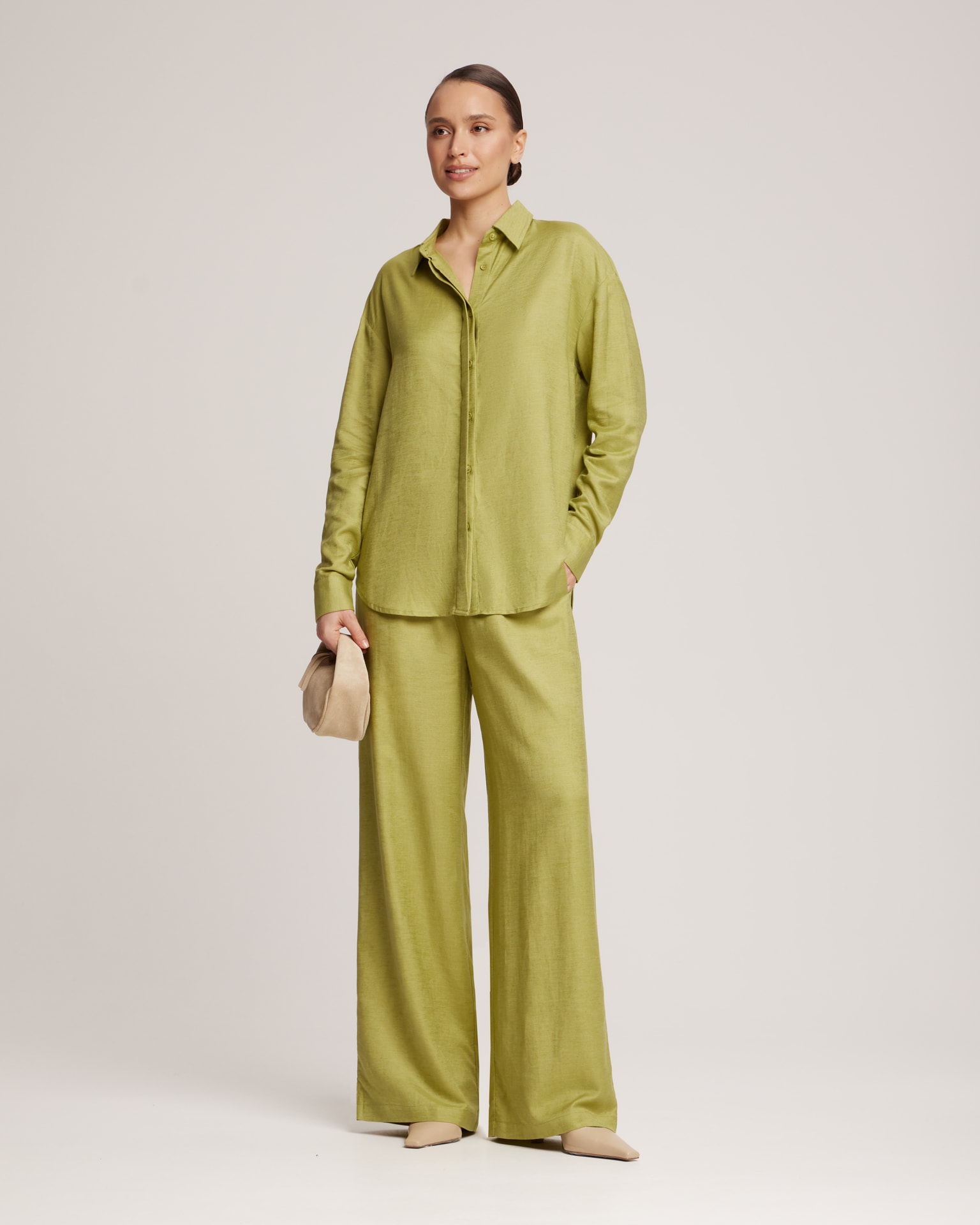 Linen suit with trousers, green — photo 2