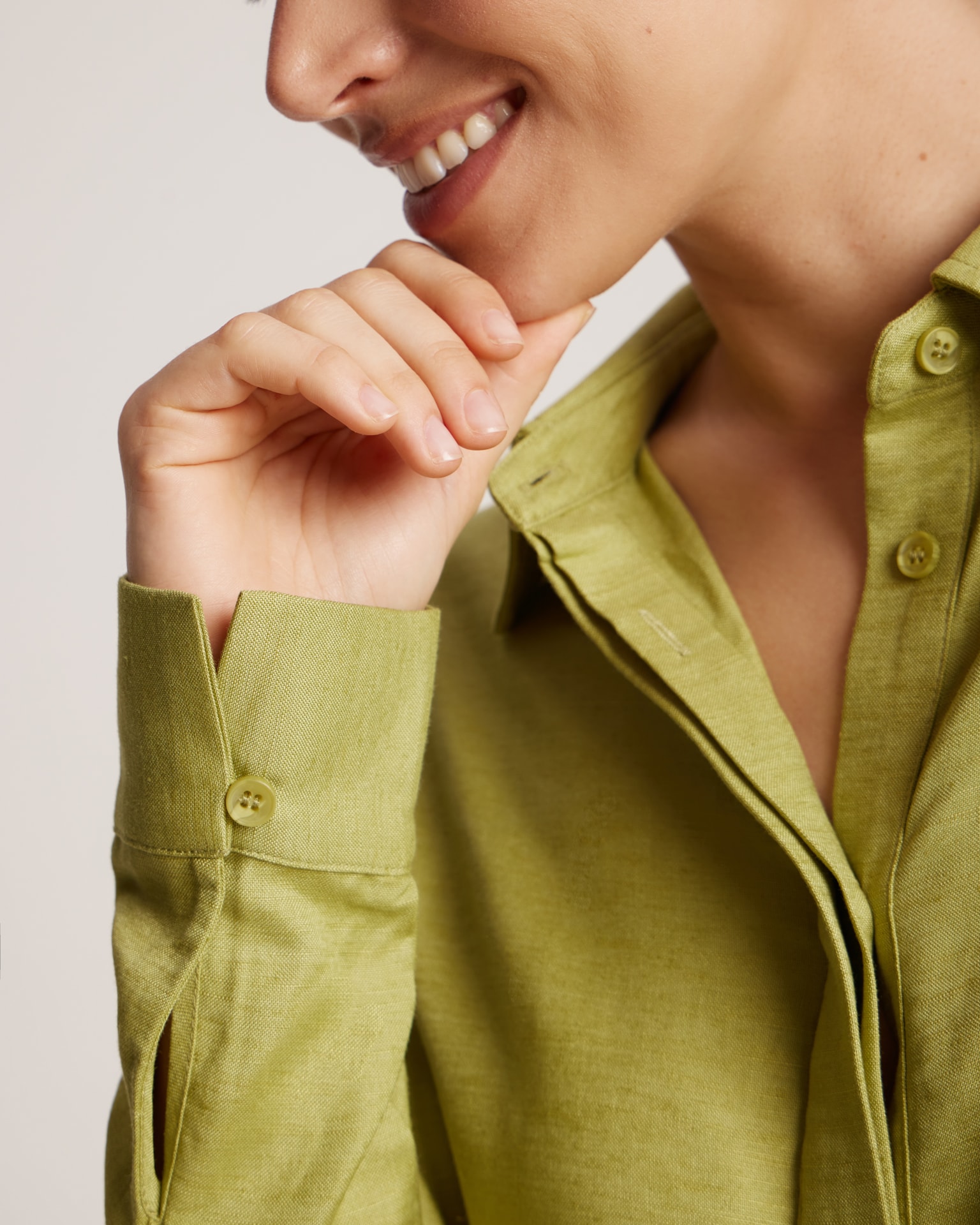Linen suit with trousers, green — photo 7
