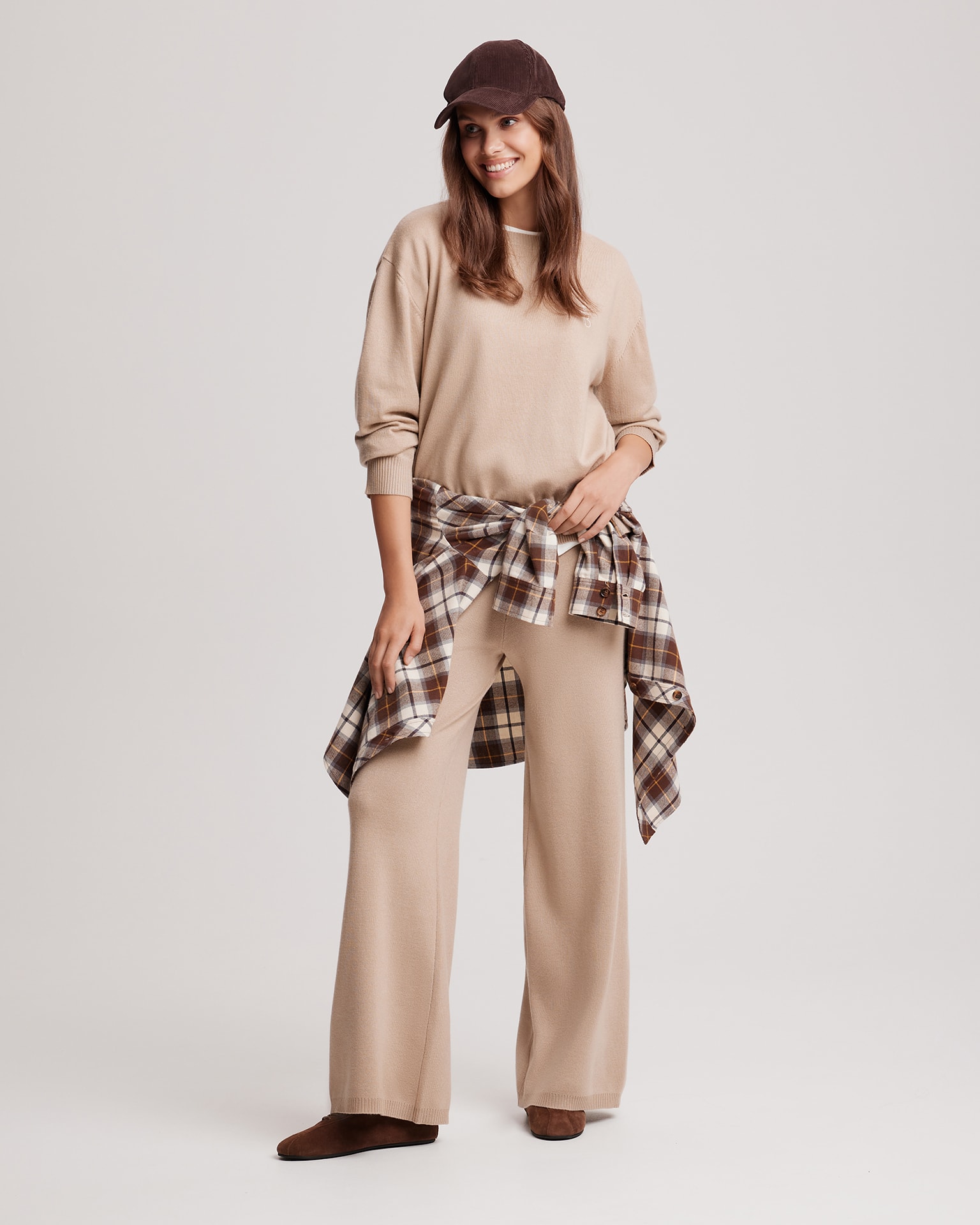 Beige knitted set, Beige